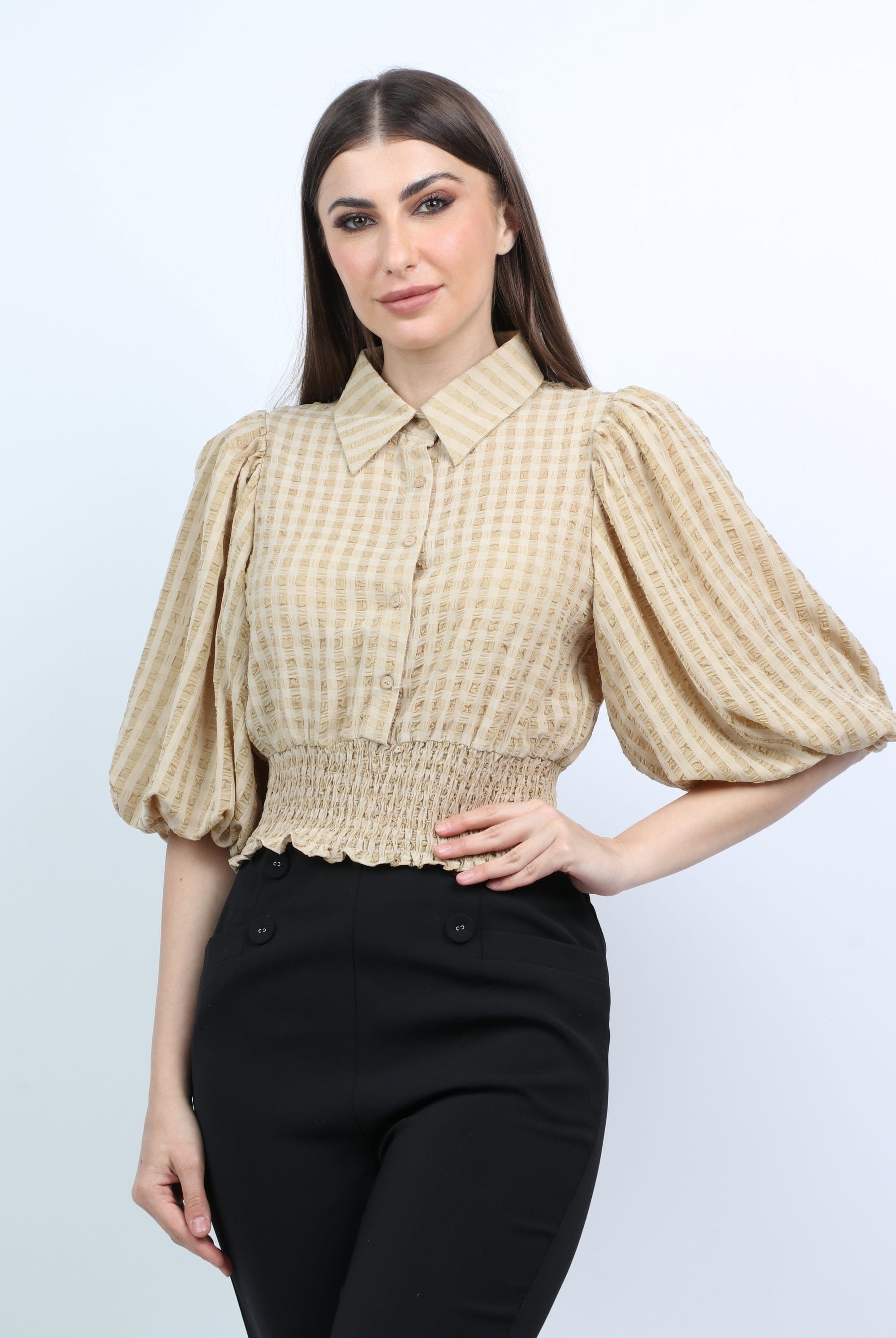 ميكا بلوزة كاروهات بوسط وياقة كم طويل منفوخ نسائي
