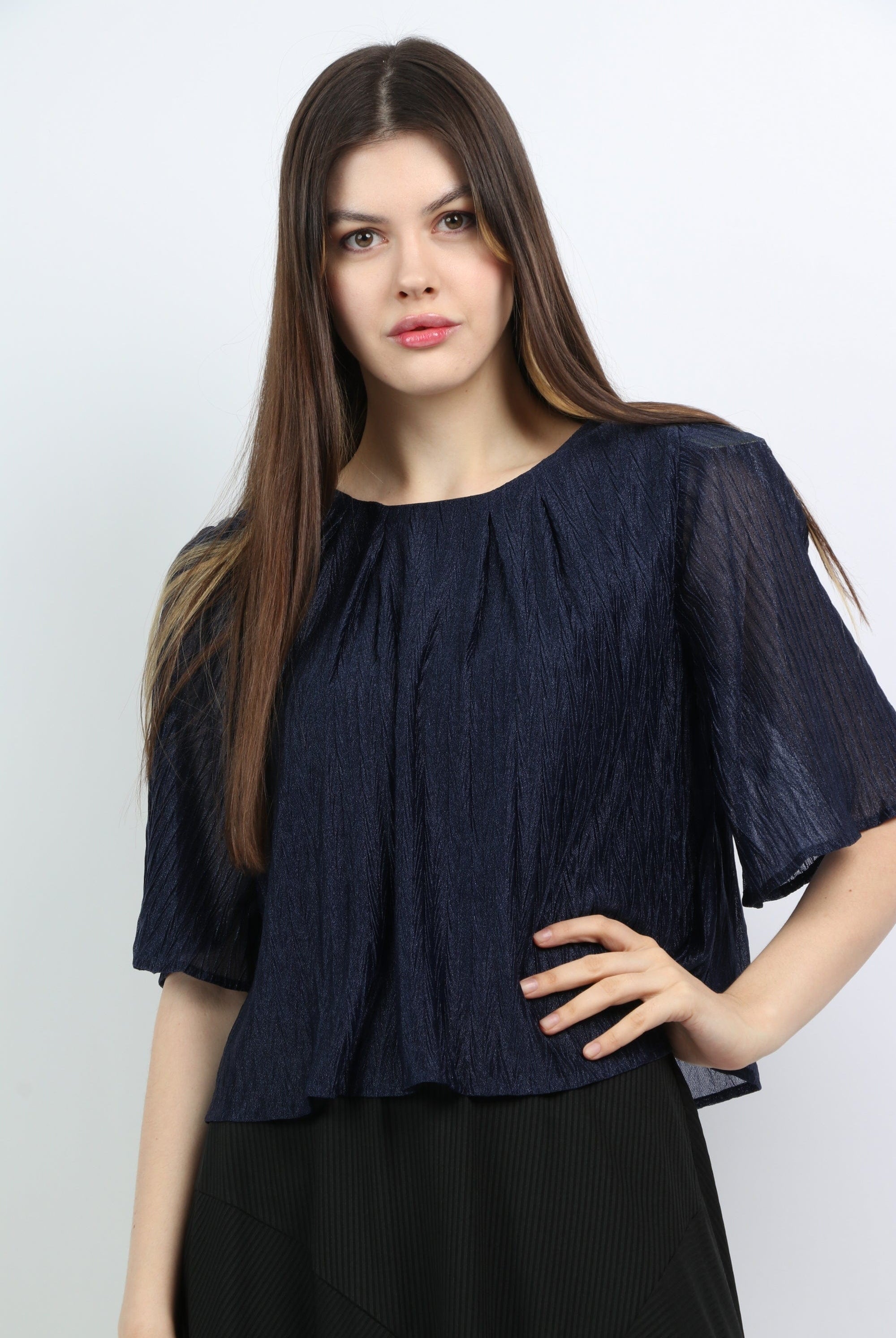 ميكا بلوزة واسعة بأكتاف عريضة كم طويلة بليسيه نسائي