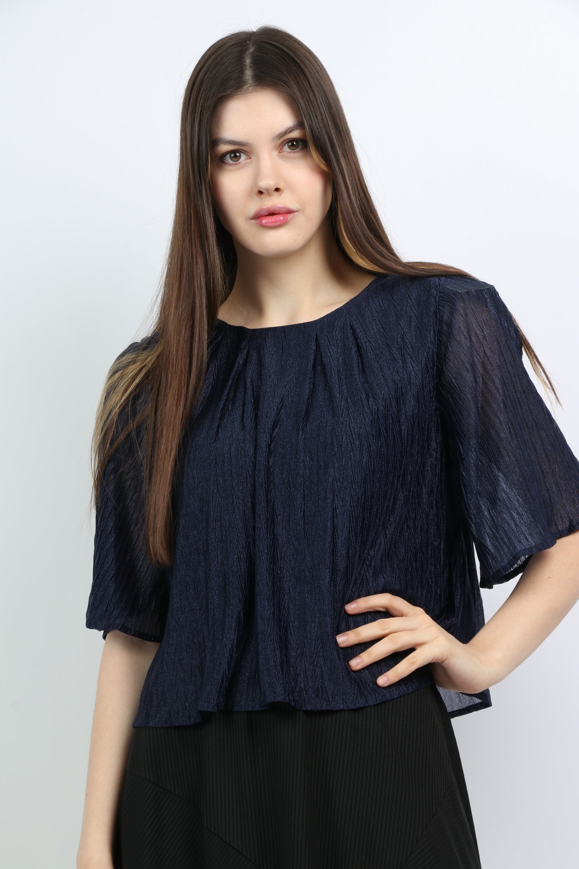 ميكا بلوزة واسعة بأكتاف عريضة كم طويلة بليسيه نسائي