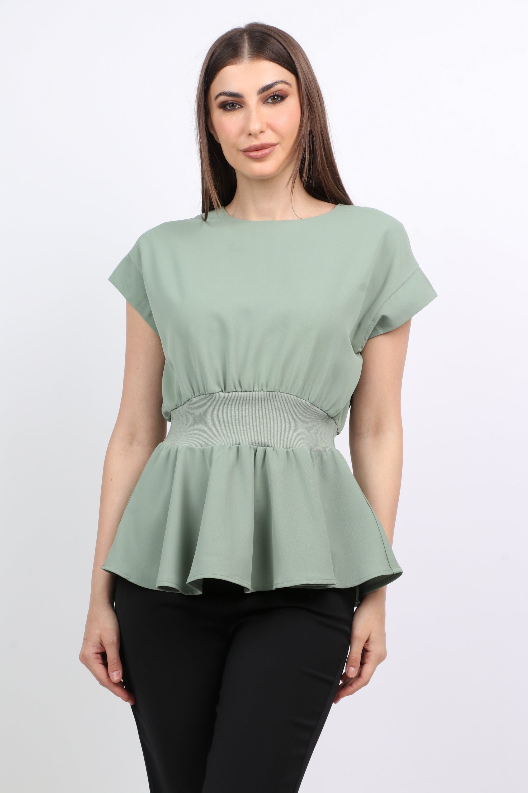 ميكا بلوزة سادة مخصرة كم قصير نسائي