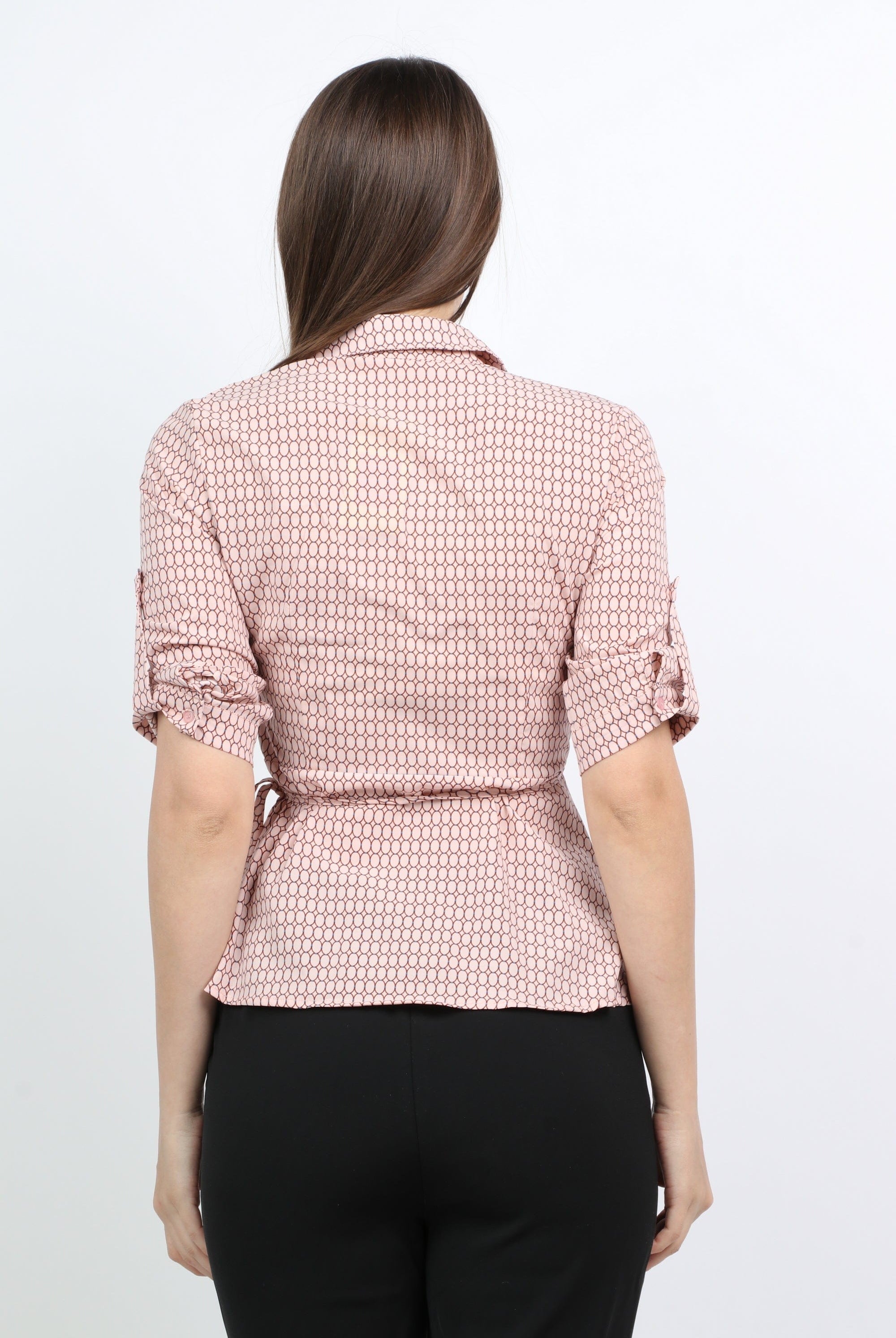 ميكا بلوزة لف برباط وياقة وفتحة سبعة منقوش 3/4 كم نسائي