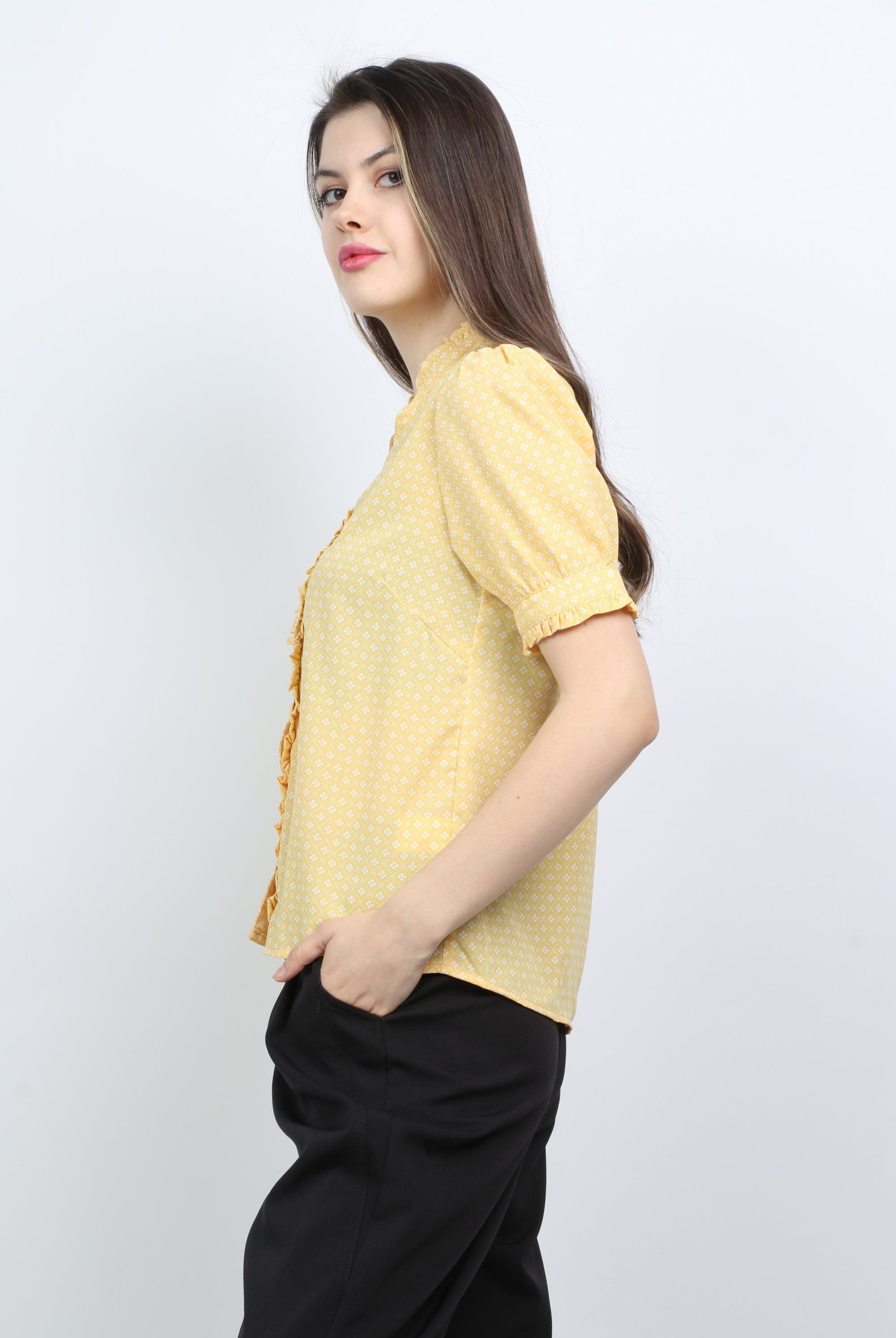 ميكا قميص منقوش بأزرار أمامية بياقة صغيرة نسائي