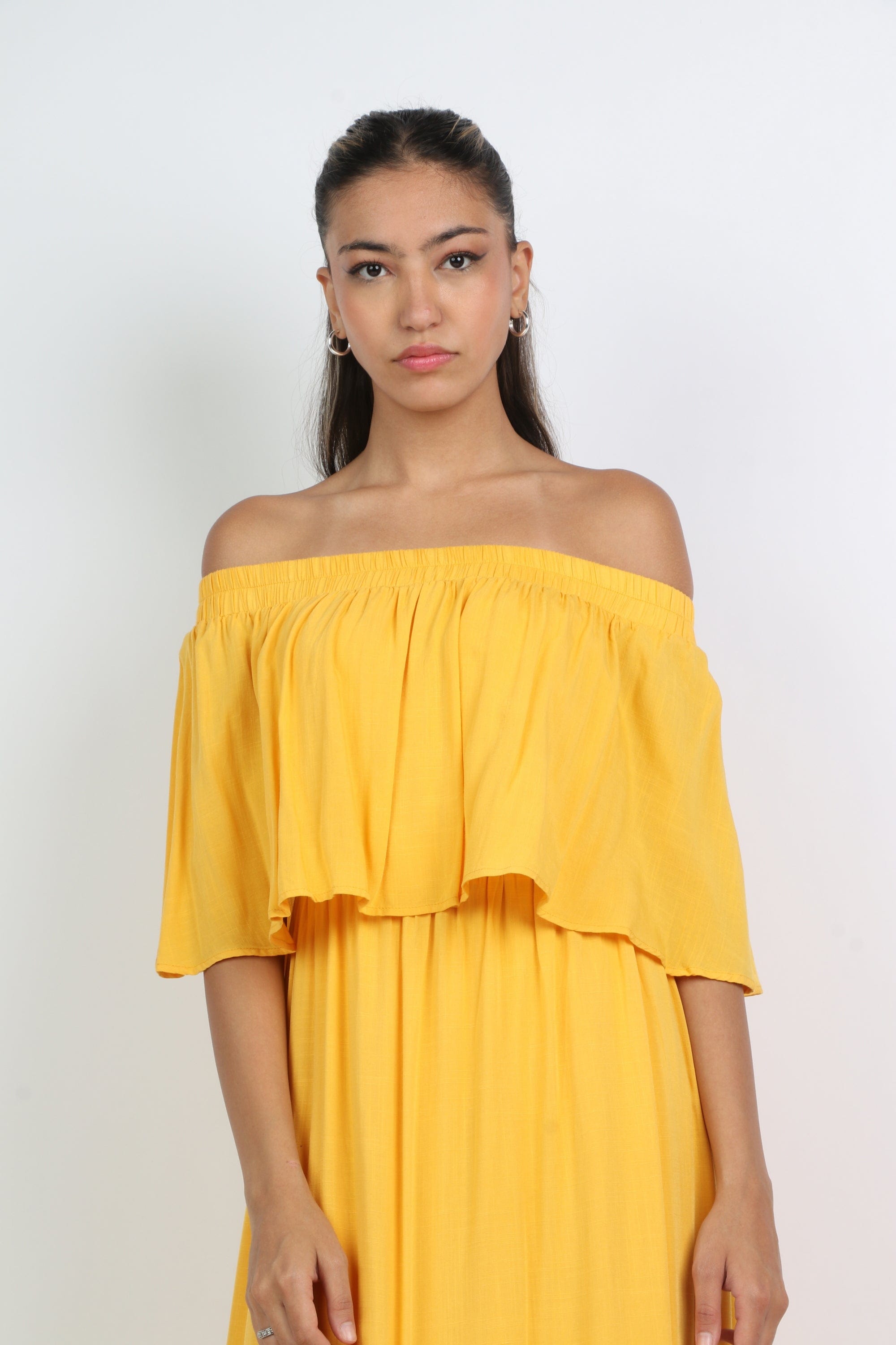 ميكا فستان ميدي اوف شولدر فارشة بكم قصير