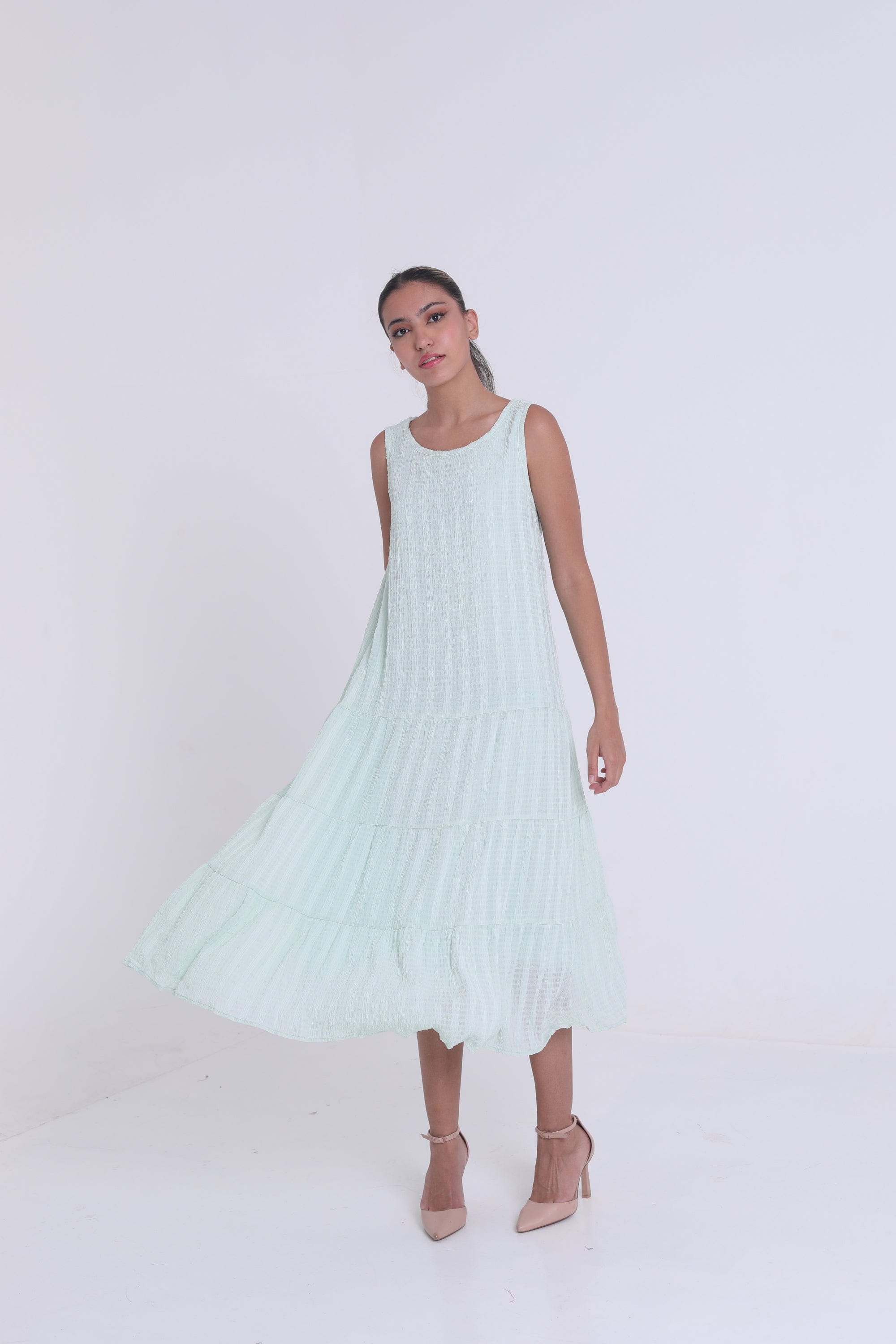 ميكا فستان ميدي كلوش واسع مخطط بالطول بدون كم