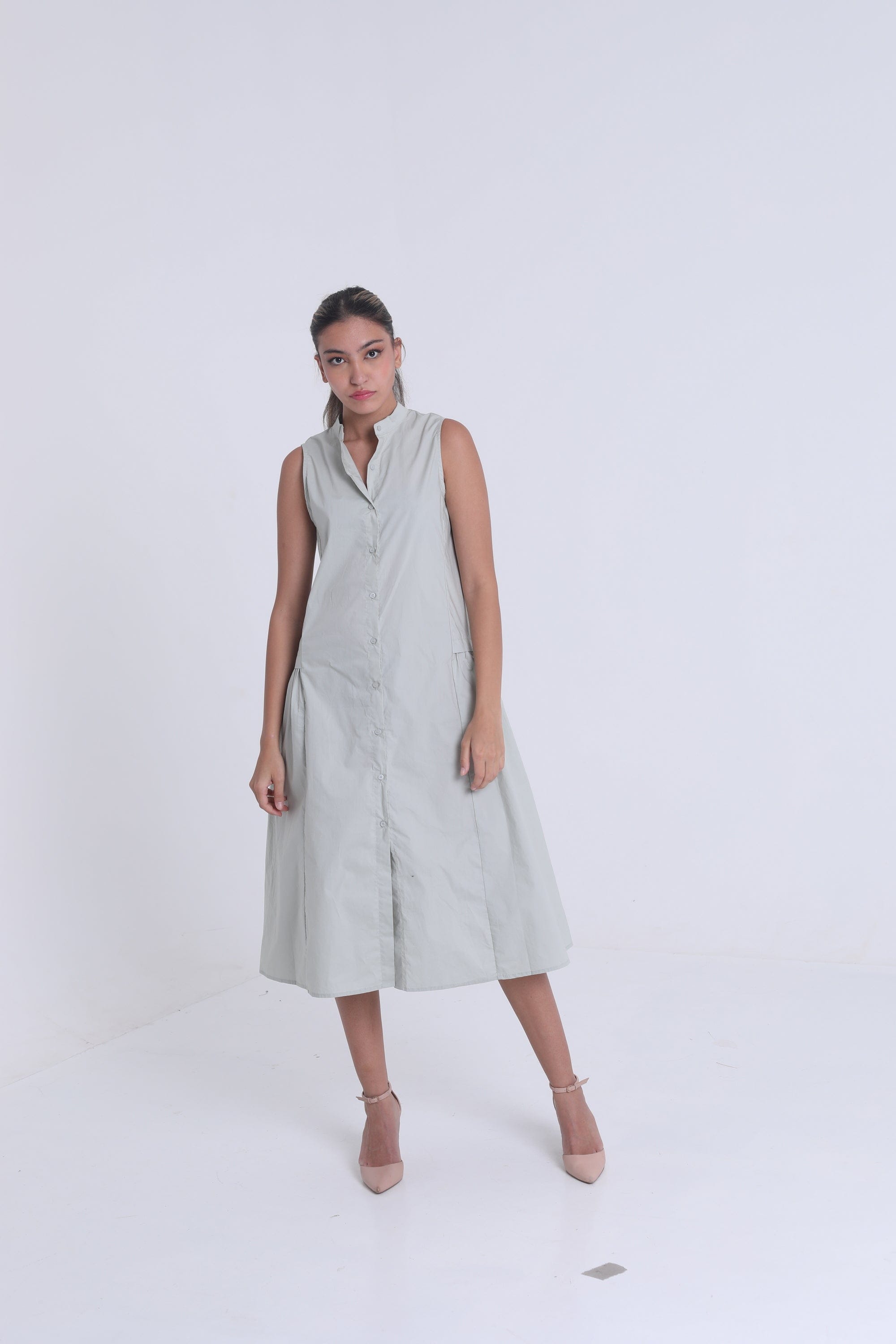 ميكا فستان ميدي بياقة وأزرار أمامية مفتوح بدون كم أخضر ليما