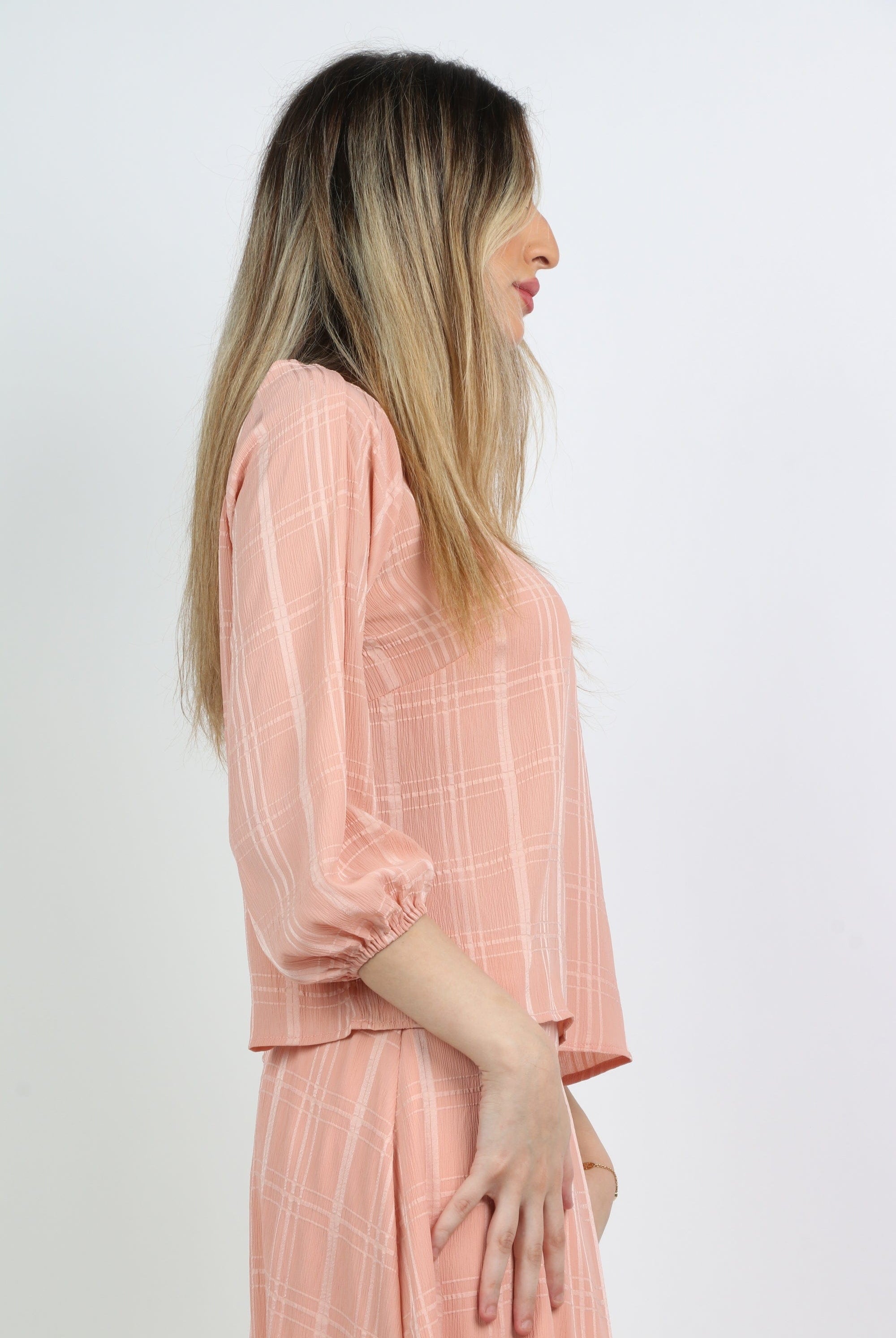 ميكا بلوزة رسمية سادة بخطوط لامعة 3/4 كم نسائي