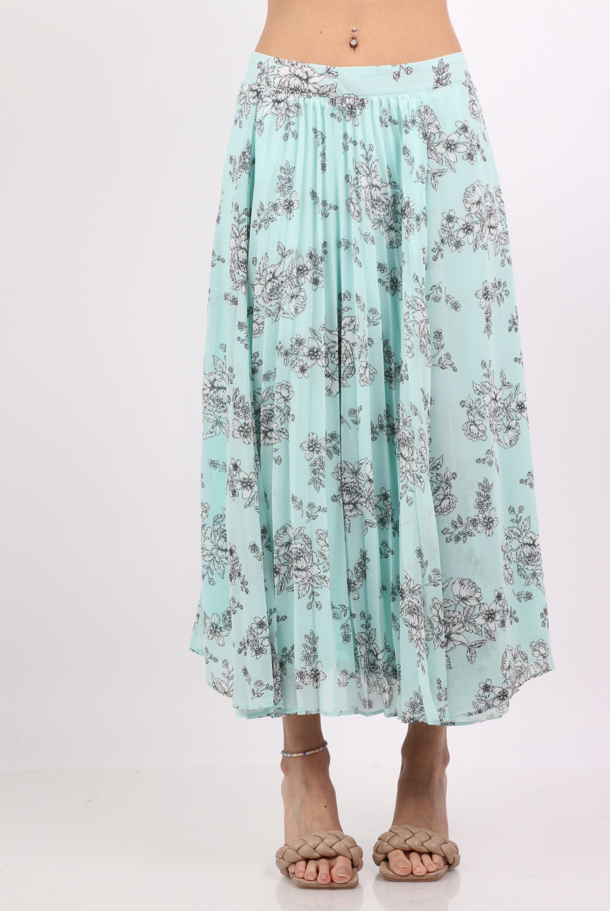 ميكا تنورة ميدي موردة واسعة بكسرات صغيرة ناعمة