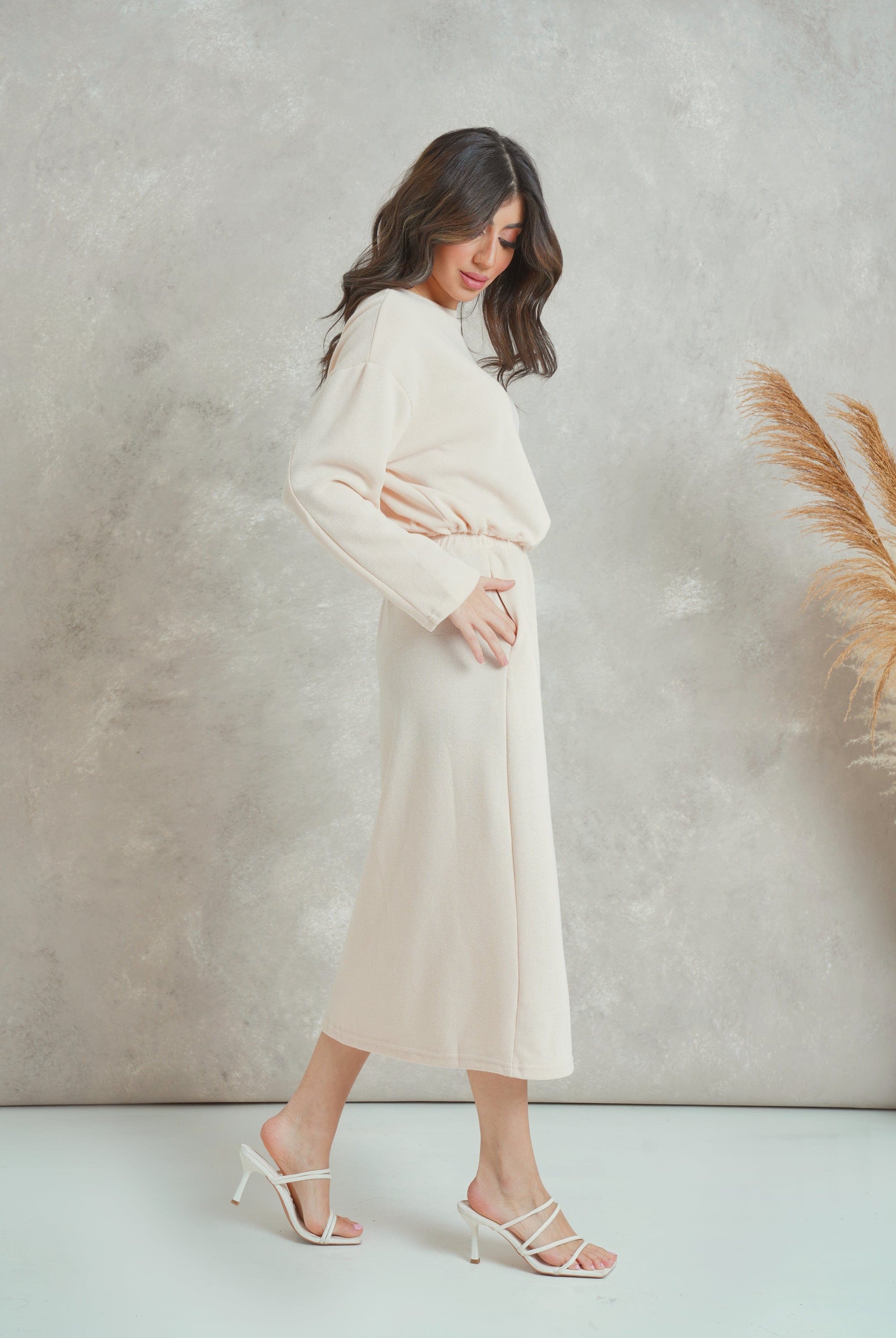 ميكا بلوزة قطنية أوفر سايز برقبة دائرية كم طويل نسائي