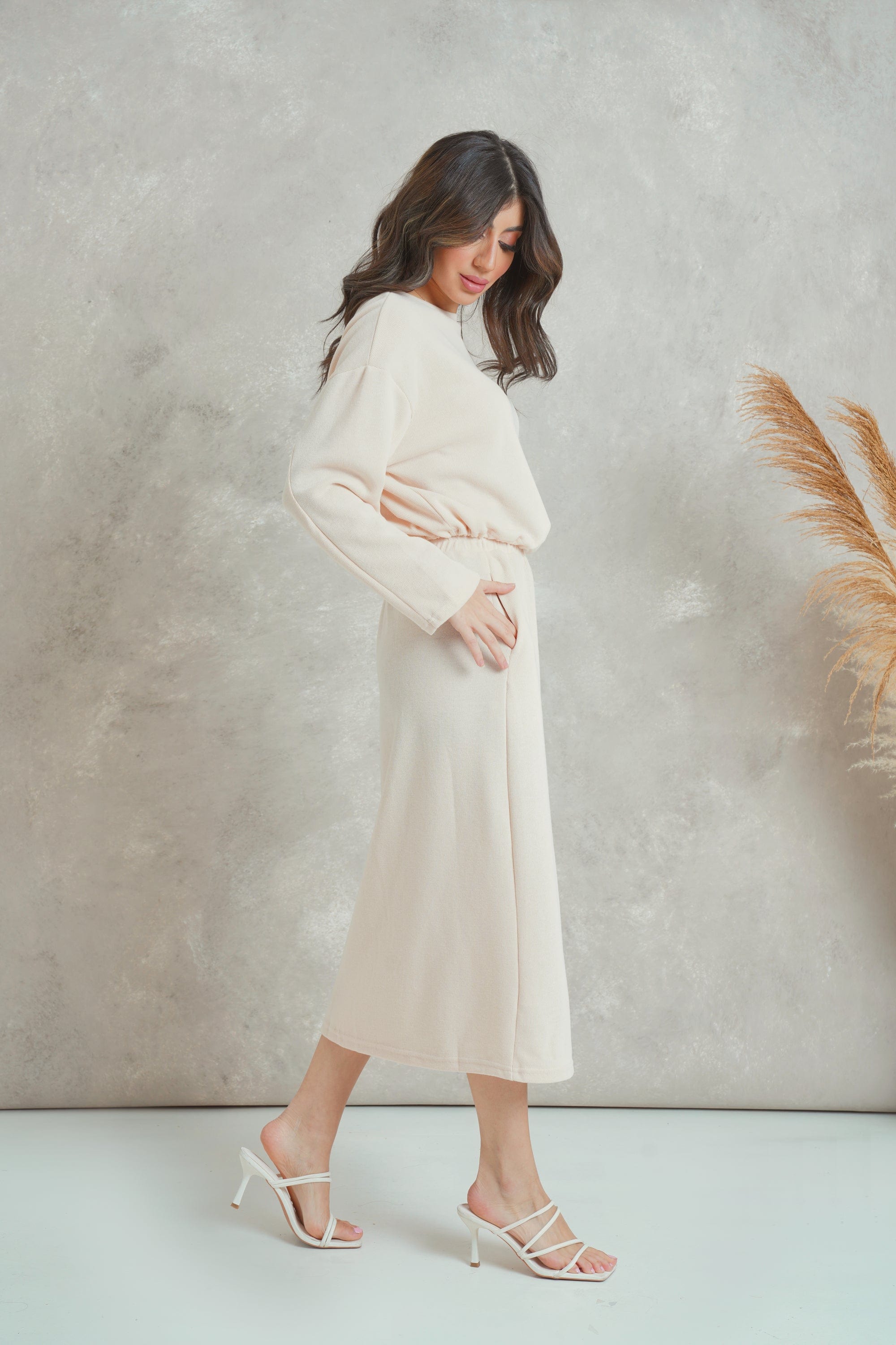 ميكا بلوزة قطنية أوفر سايز برقبة دائرية كم طويل نسائي