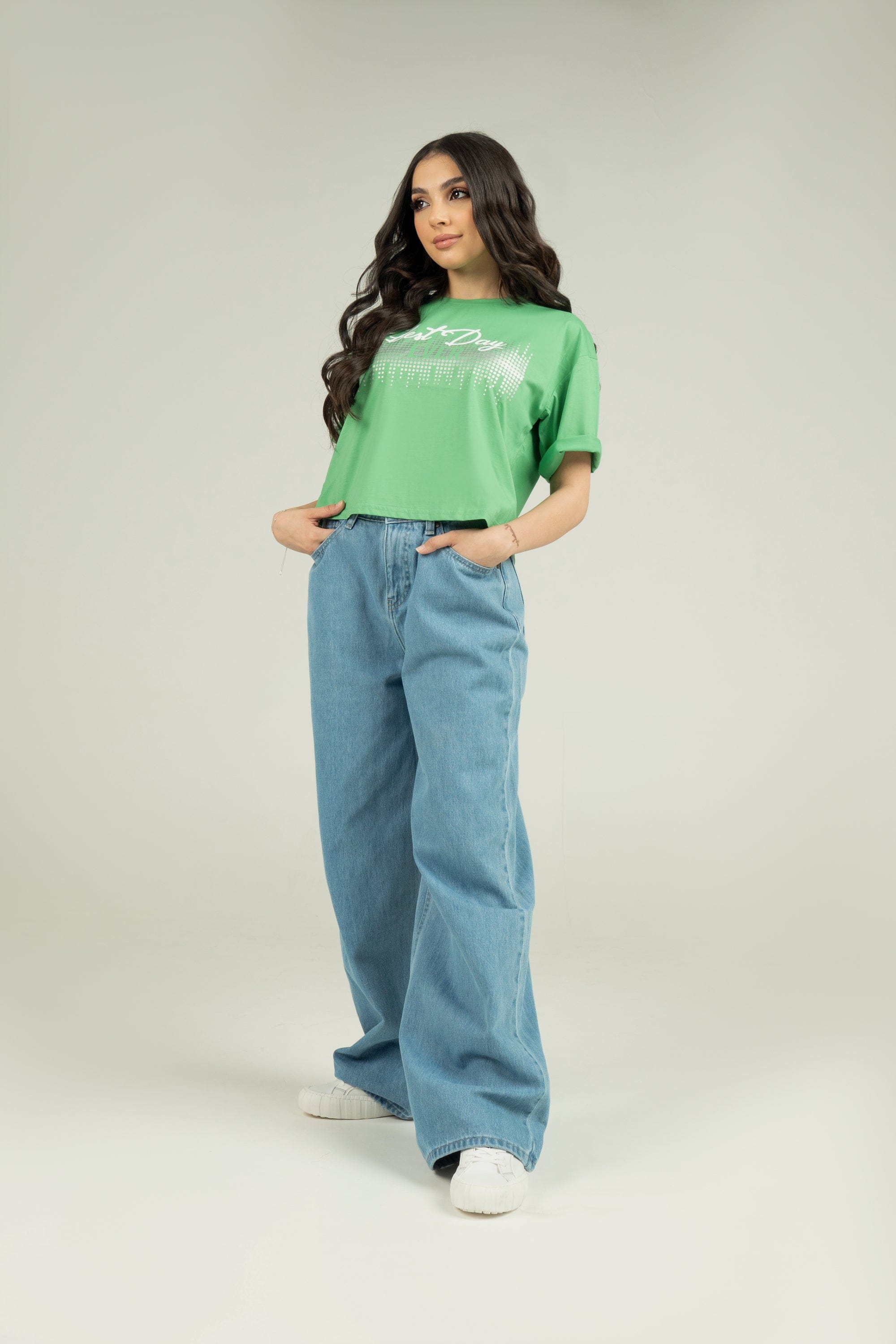 ميكا بلوزة قطنية طباعة على الصدر نص كم نسائي