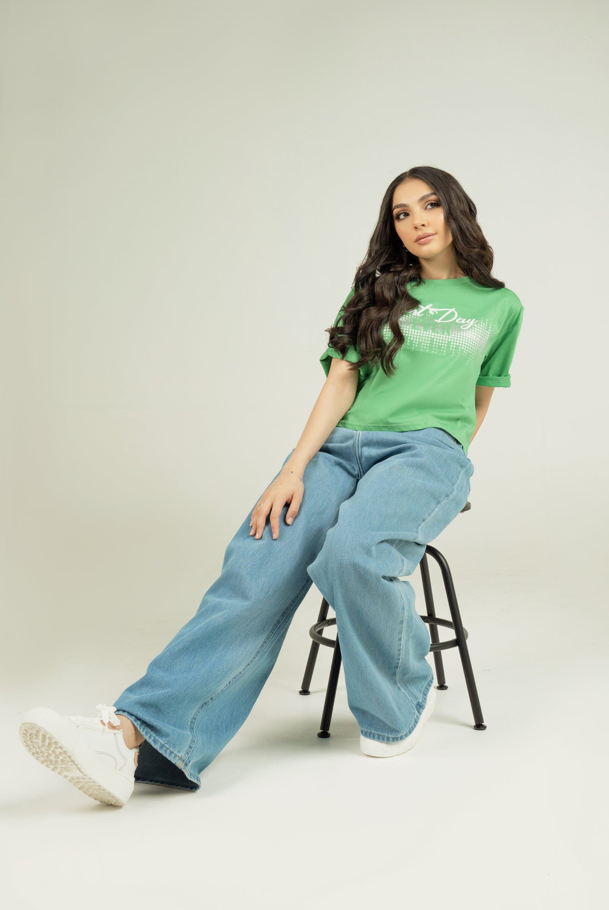 ميكا بلوزة قطنية طباعة على الصدر نص كم نسائي