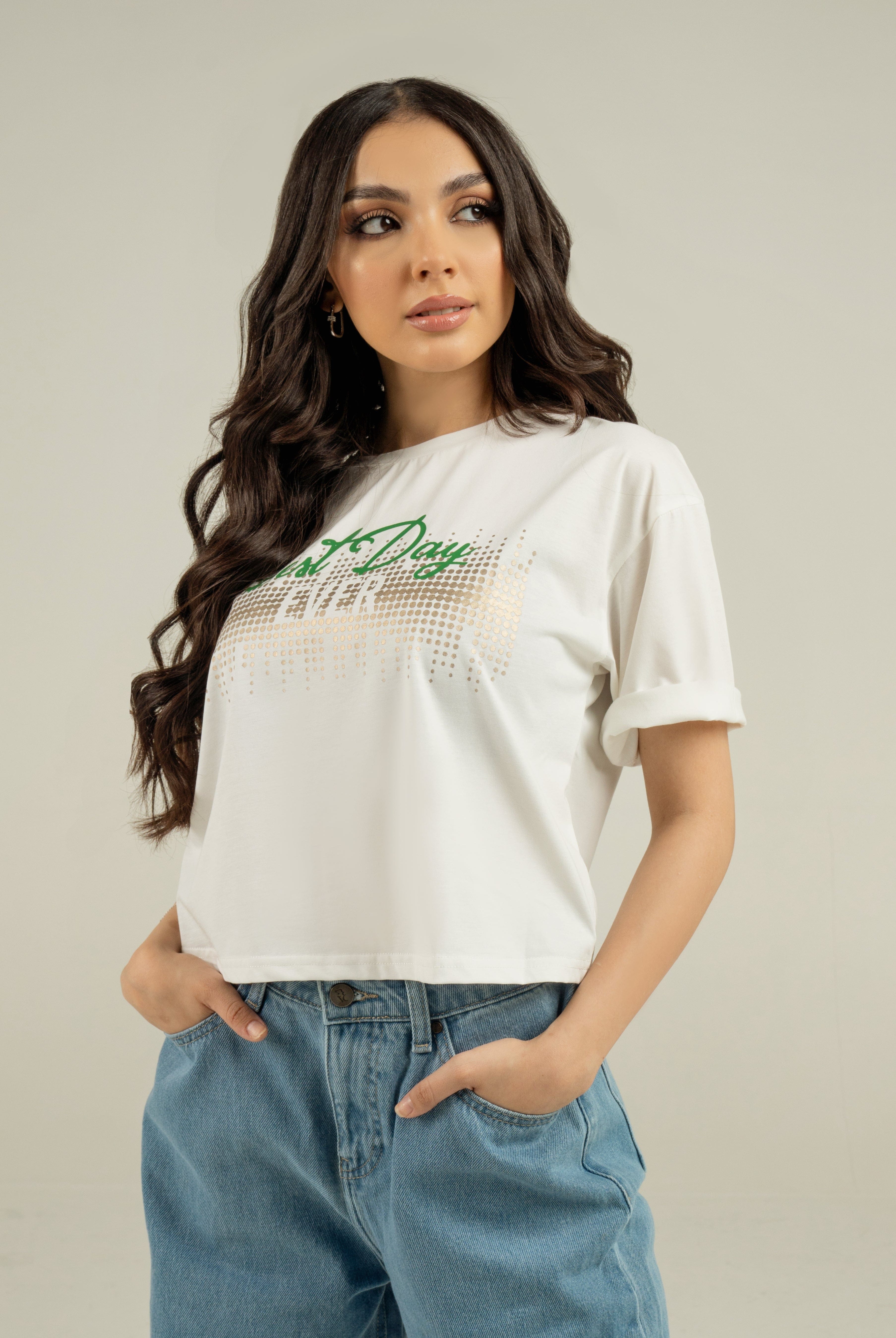 ميكا بلوزة قطنية طباعة على الصدر نص كم نسائي