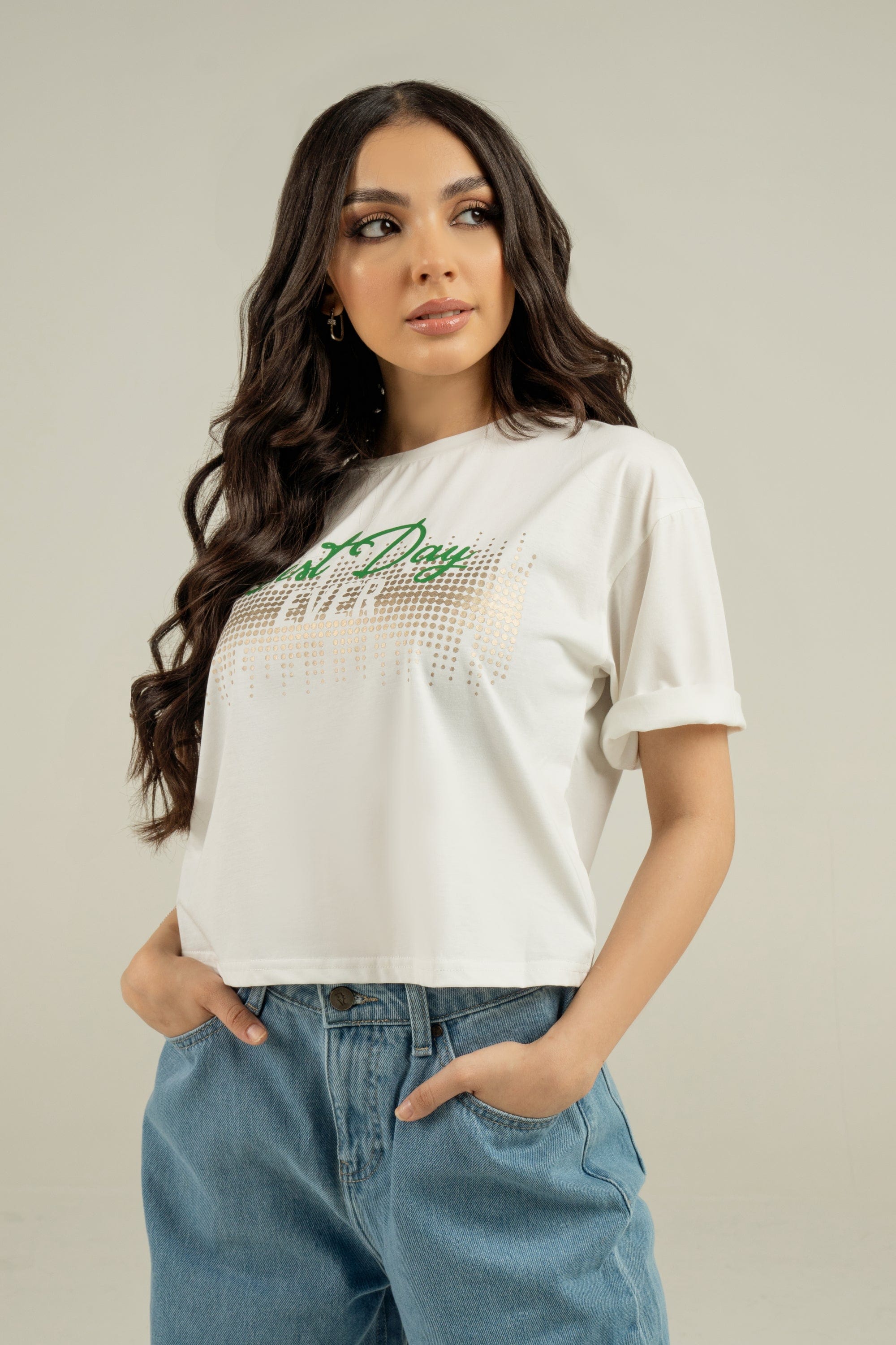 ميكا بلوزة قطنية طباعة على الصدر نص كم نسائي