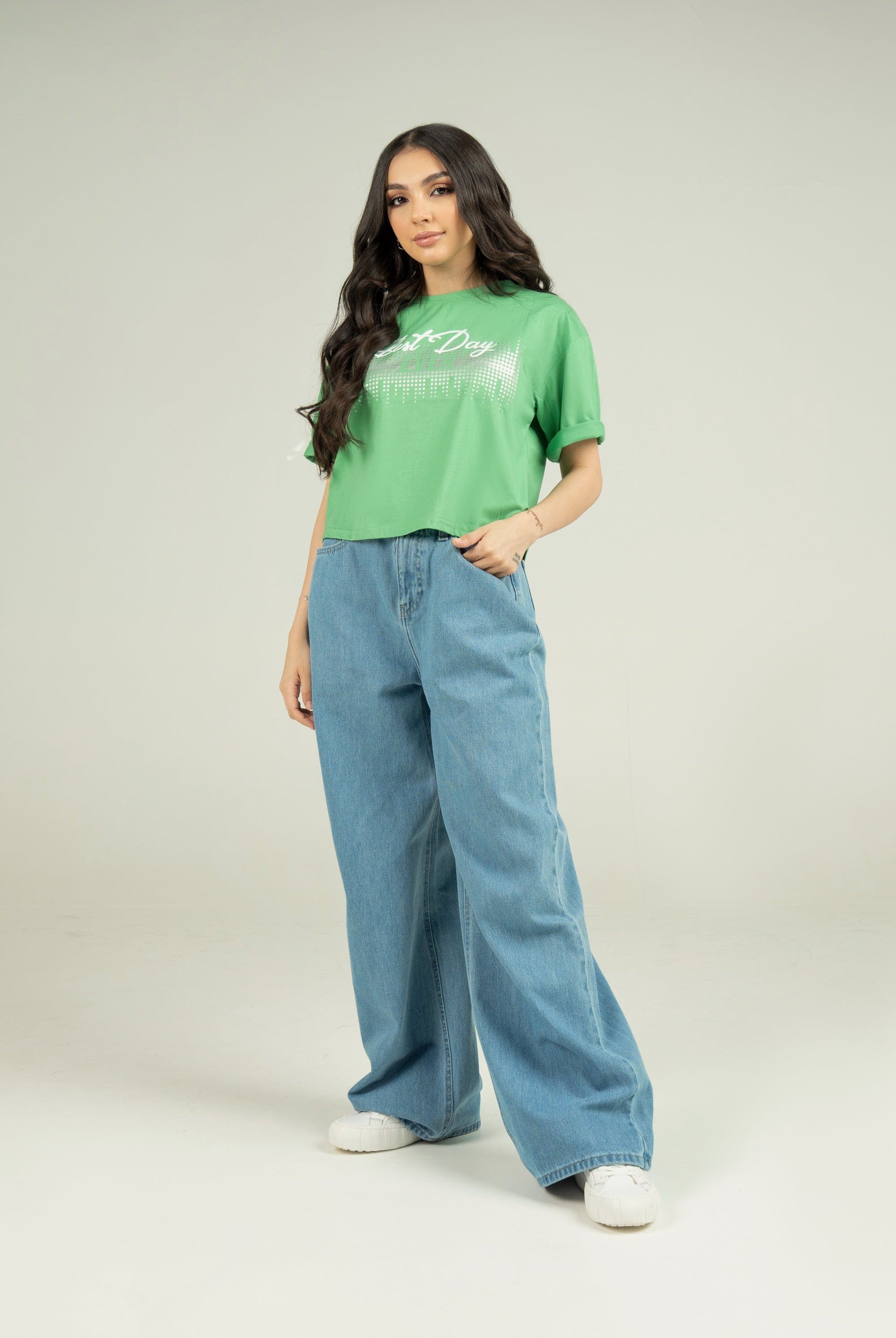 ميكا بلوزة قطنية طباعة على الصدر نص كم نسائي