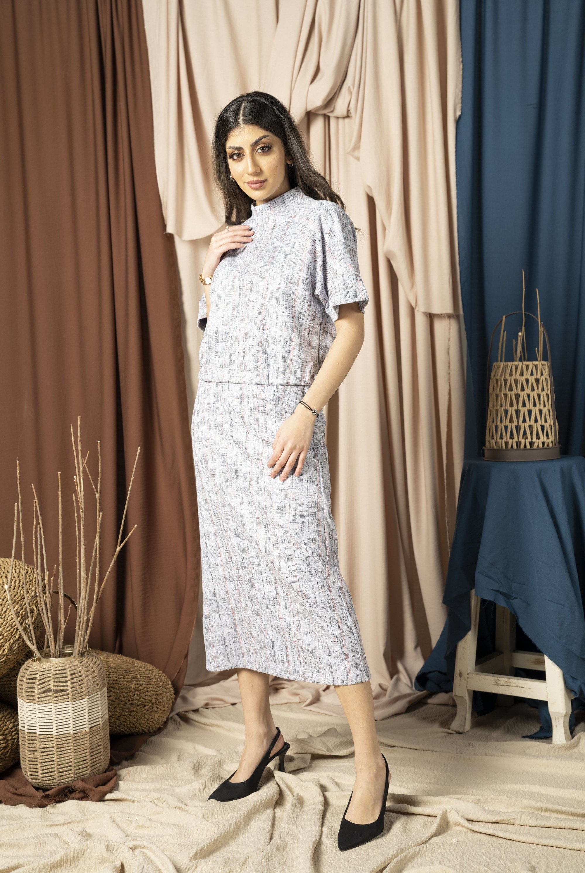 ميكا تنورة صوف ميدي نسائية