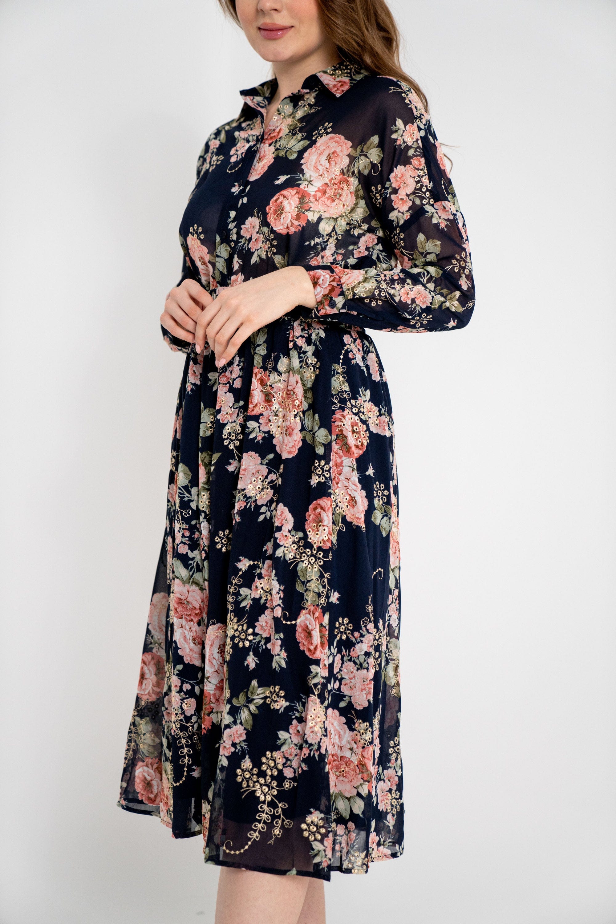 ู
ููุง ุชููุฑุฉ ู
ูุฏู ู
ูุฑุฏ ูููุด ุดูุงู ูุณุงุฆู