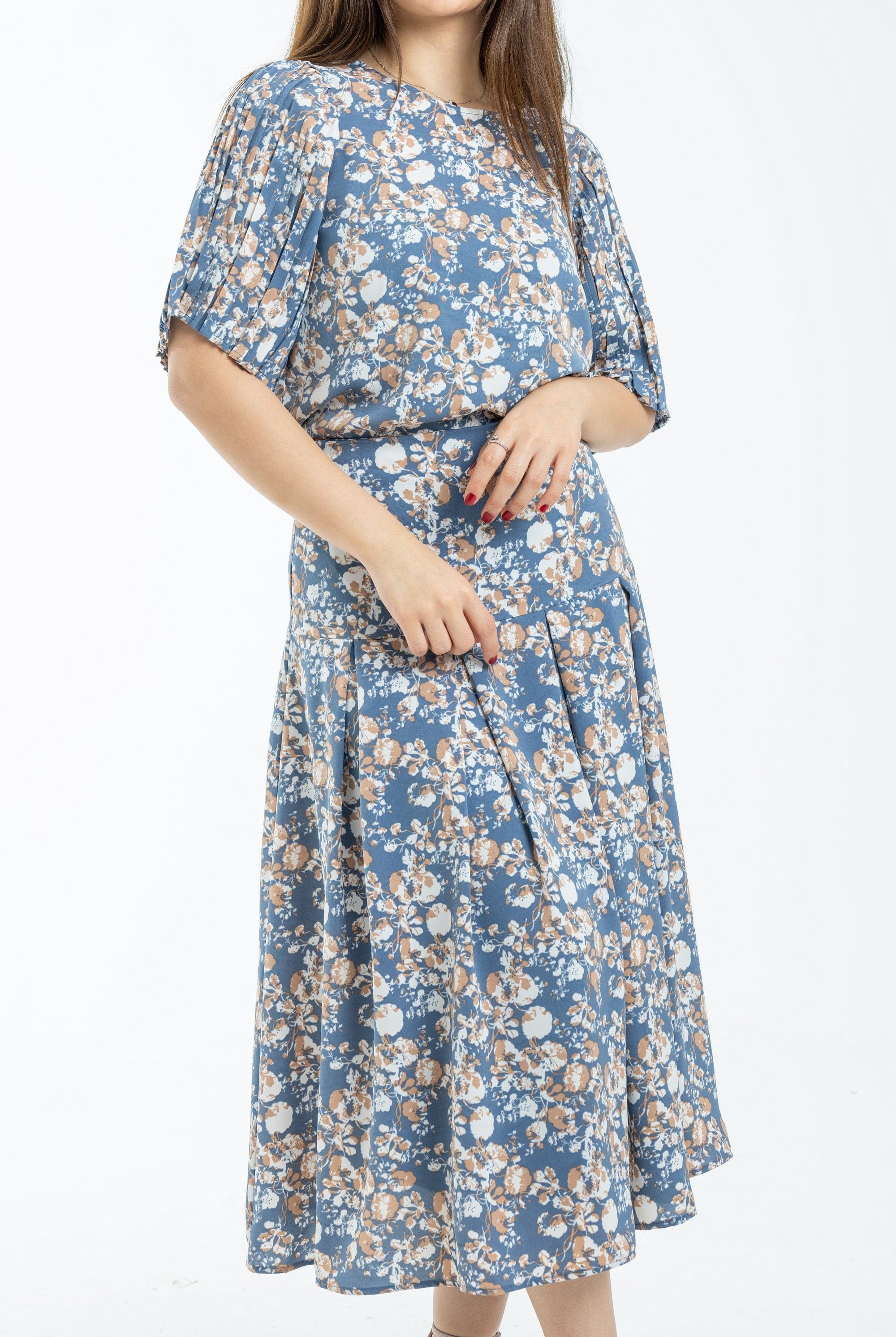 ميكا توب قصير مورد نص كم واسع نسائي