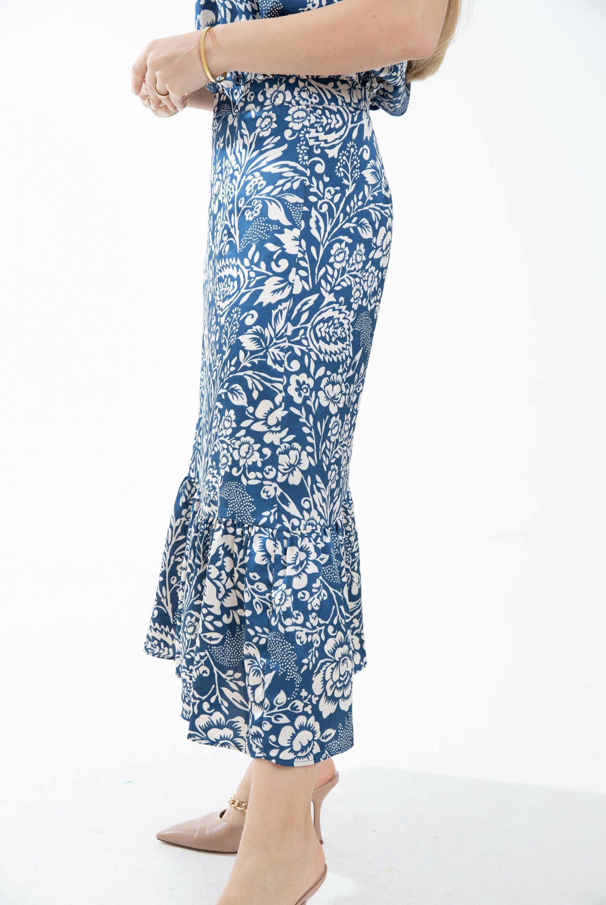 ميكا تنورة ميدي مشجرة بكرانيش من الأسفل