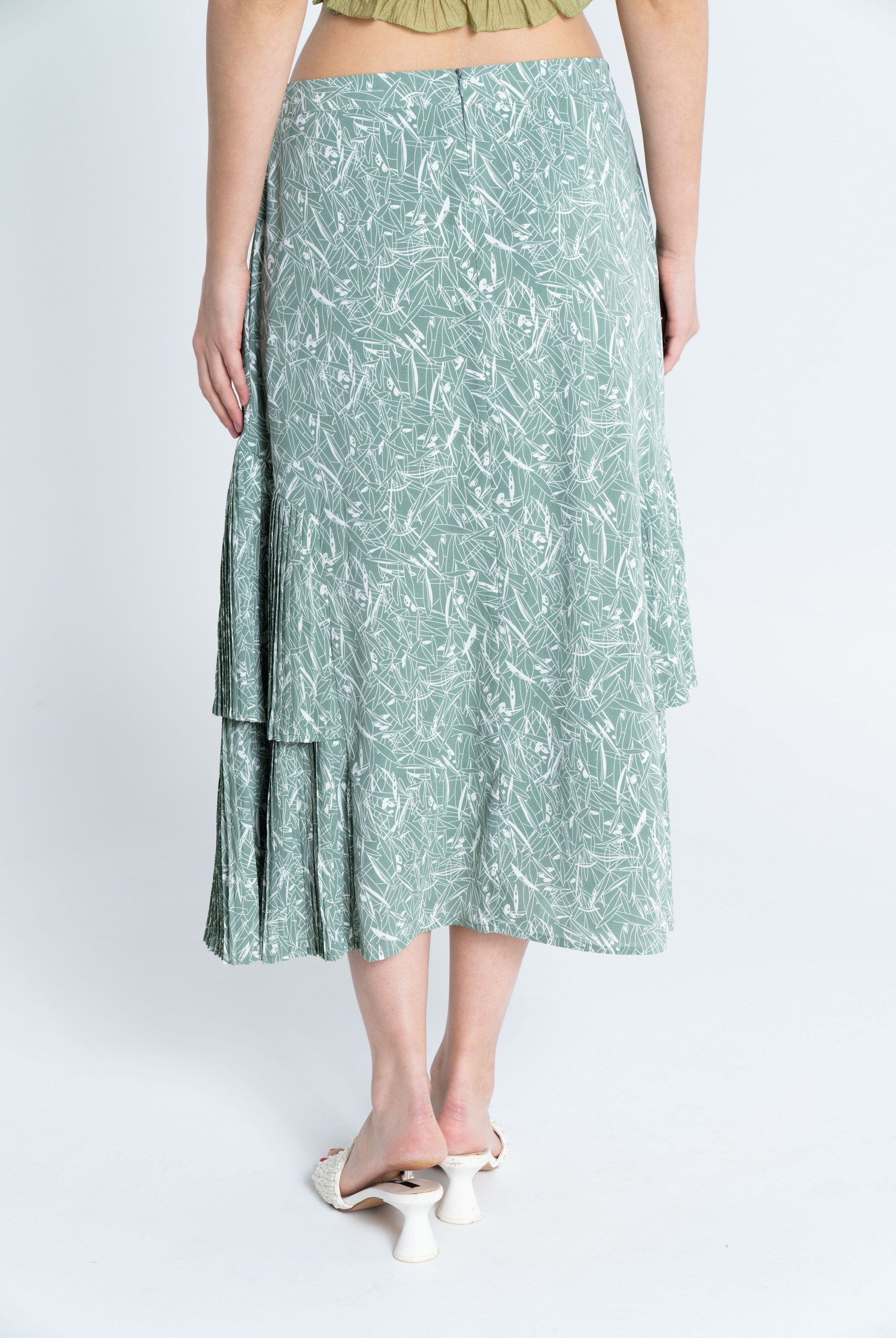 ميكا تنورة ميدي مشجرة بليسية من الأسفل