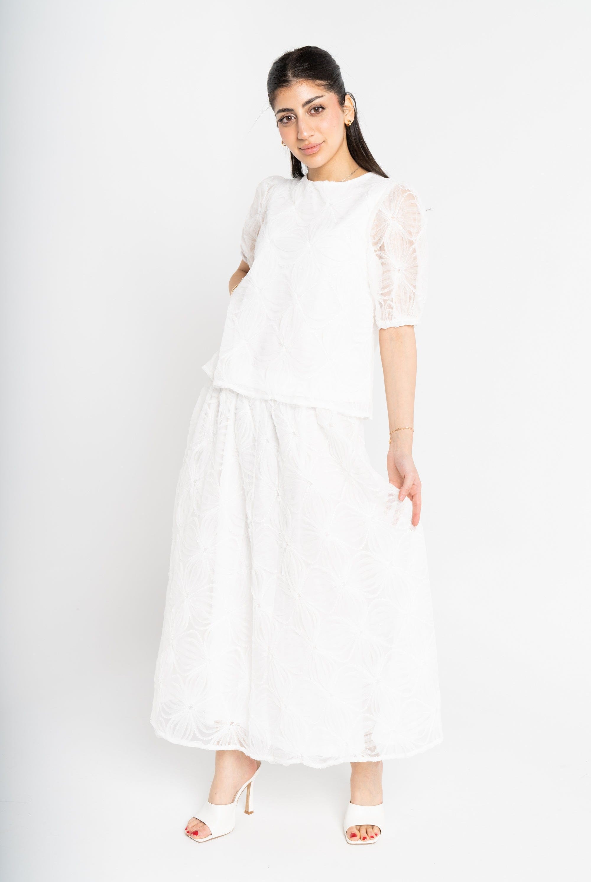 ميكا بلوزة بأكمام قصيرة بكم شفاف