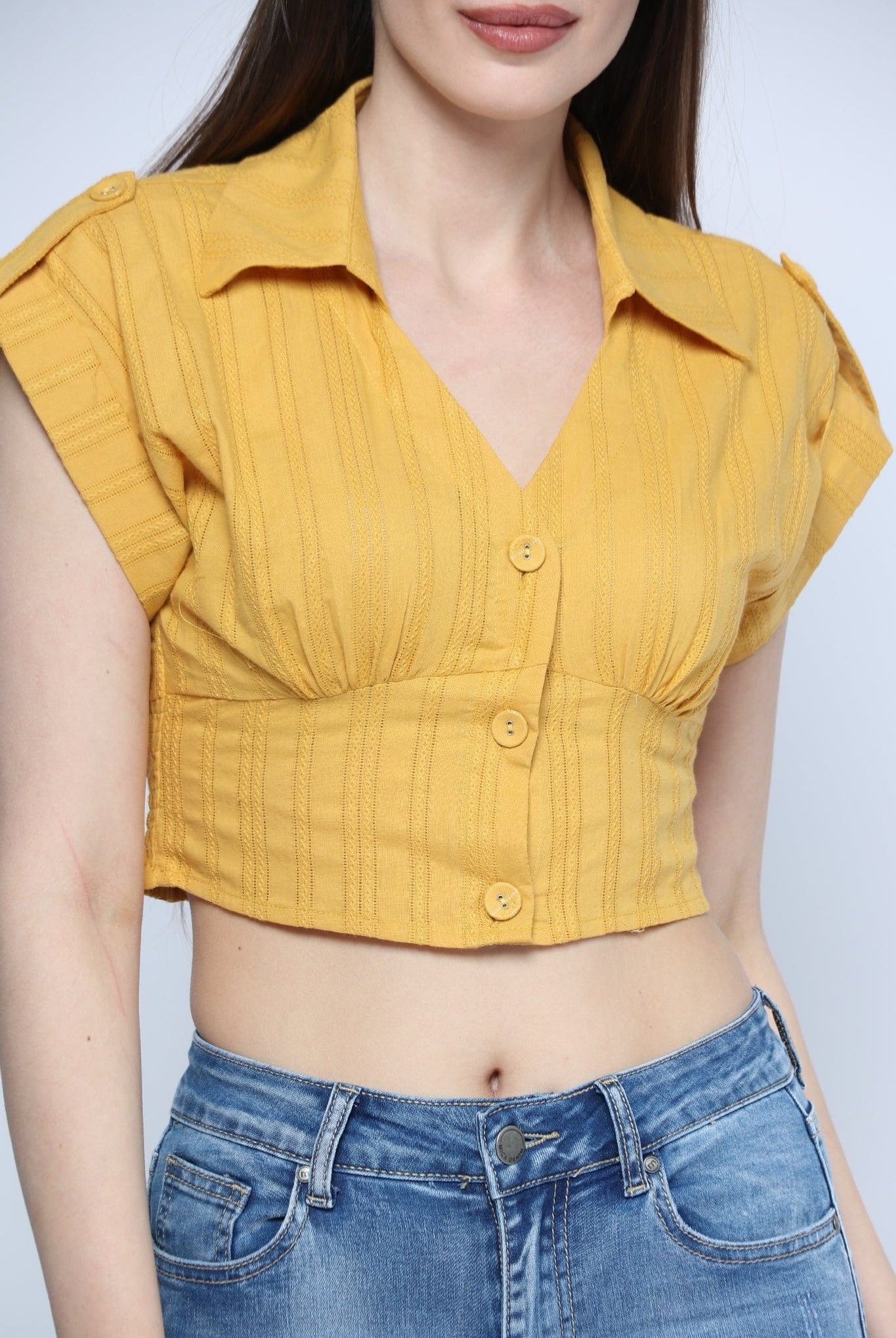 ميكا قميص قصير بياقة مفتوح من الصدر كم قصير نسائي