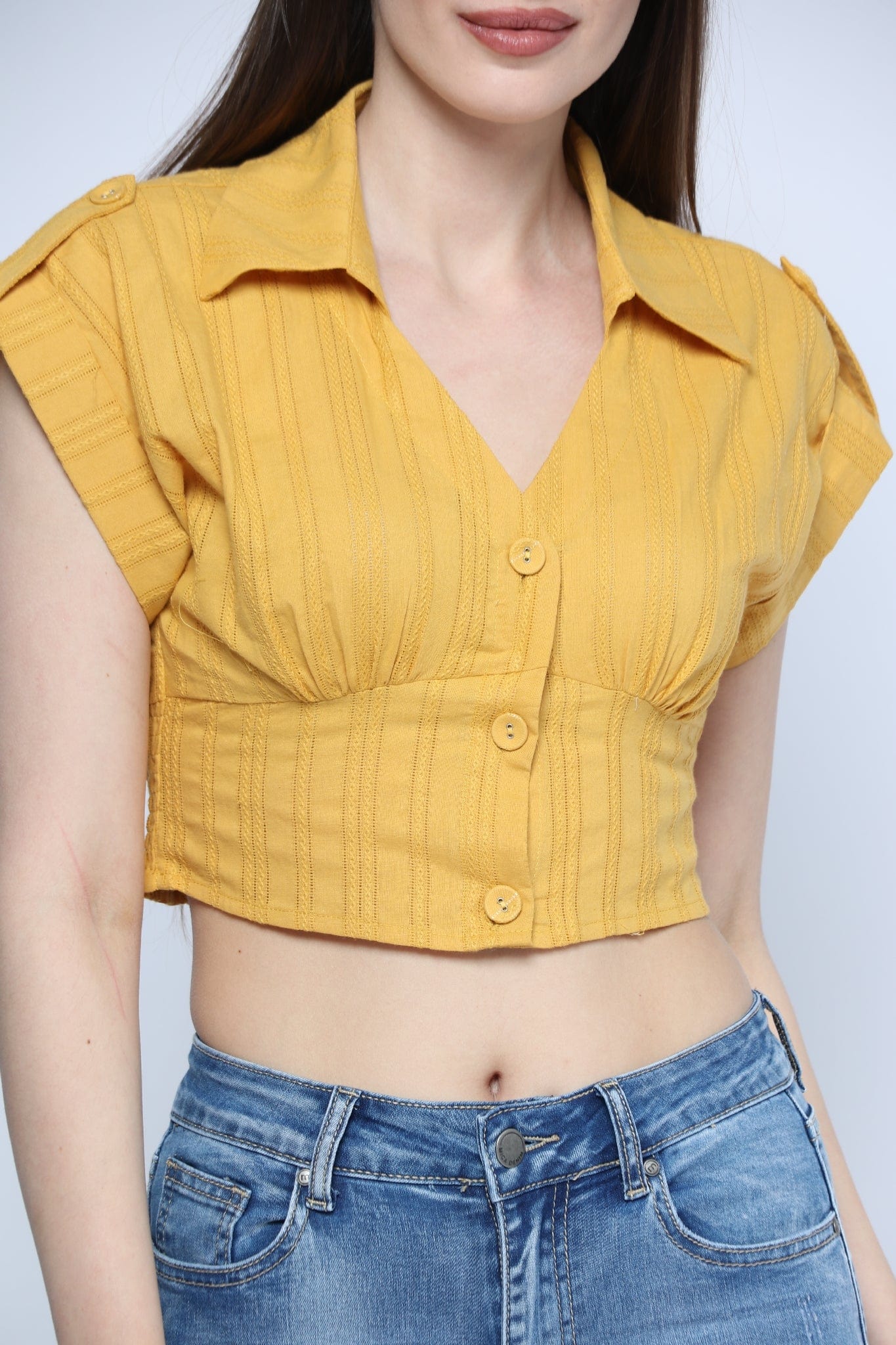 ميكا قميص قصير بياقة مفتوح من الصدر كم قصير نسائي