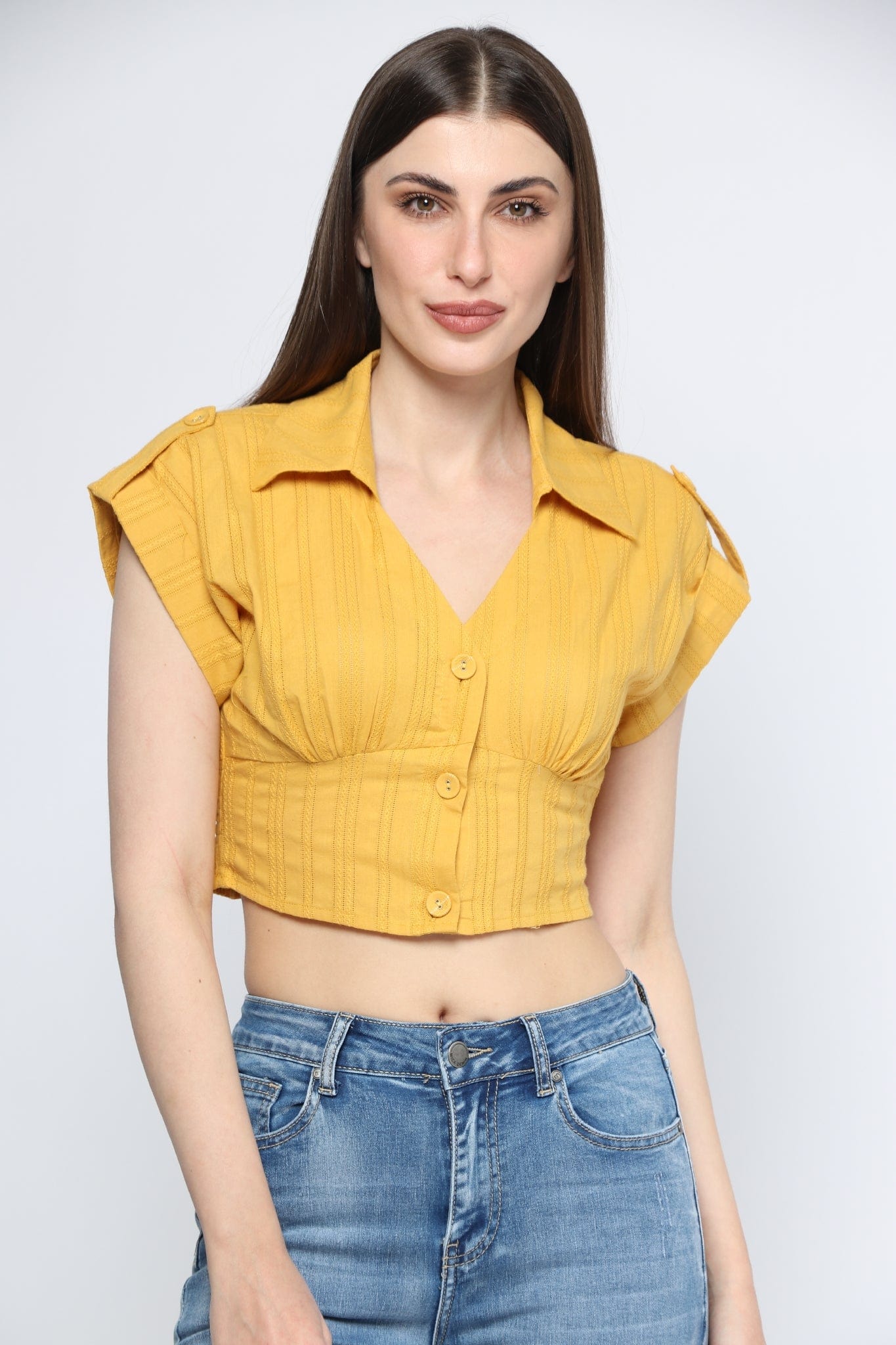 ميكا قميص قصير بياقة مفتوح من الصدر كم قصير نسائي