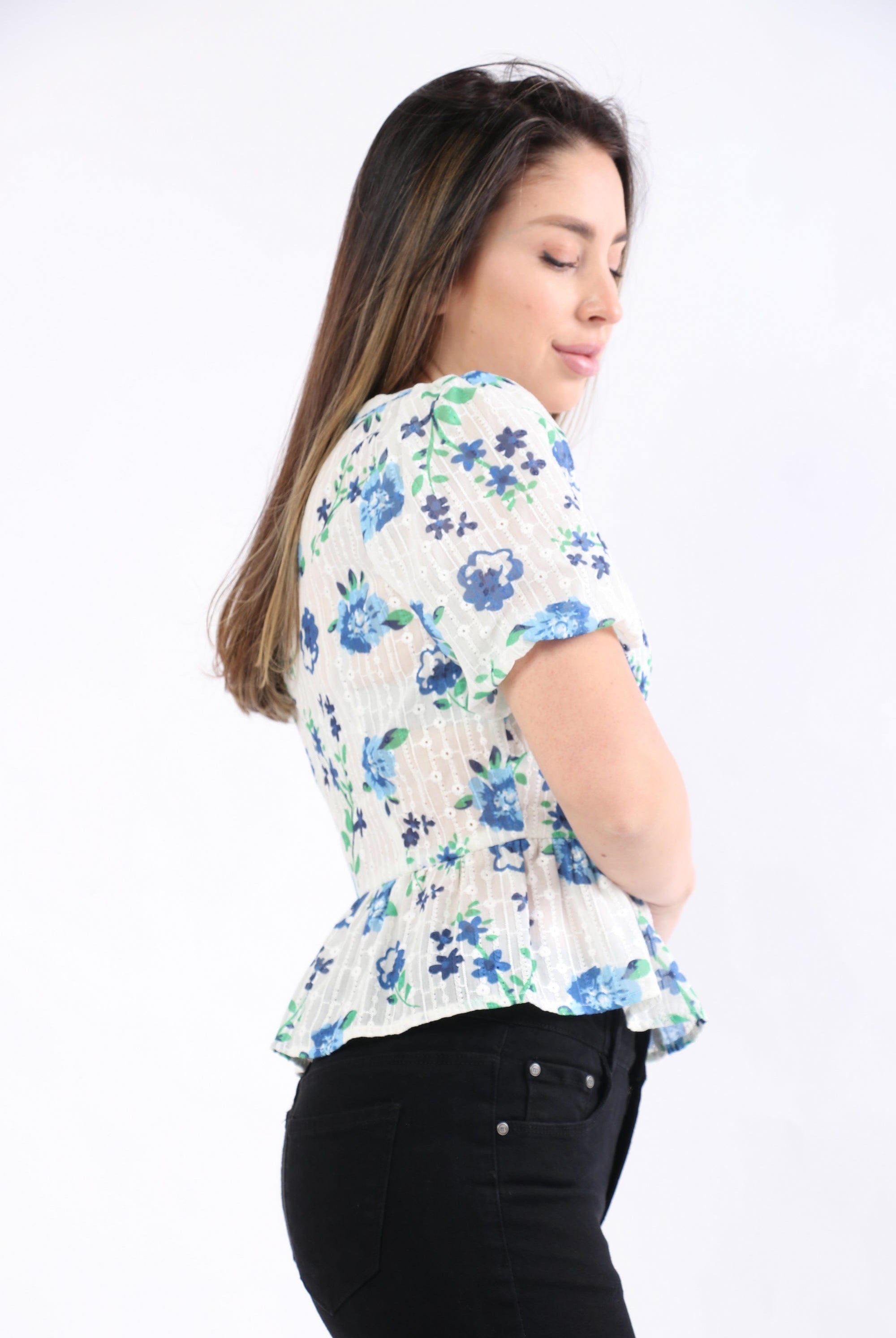 ميكا بلوزة بأكمام قصيرة مشجرة بنمط قميص أوف وايت