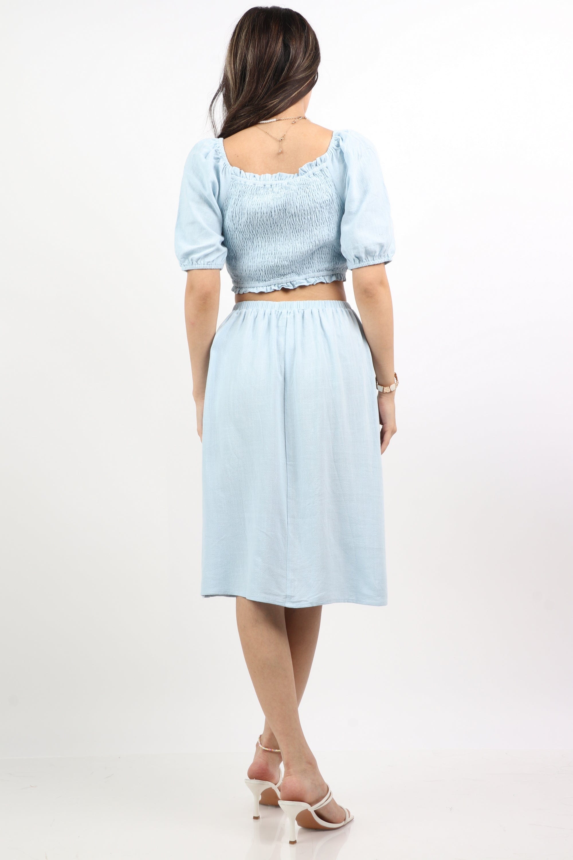 ميكا فستان قصير سادة مفتوح من الخصر كم قصير