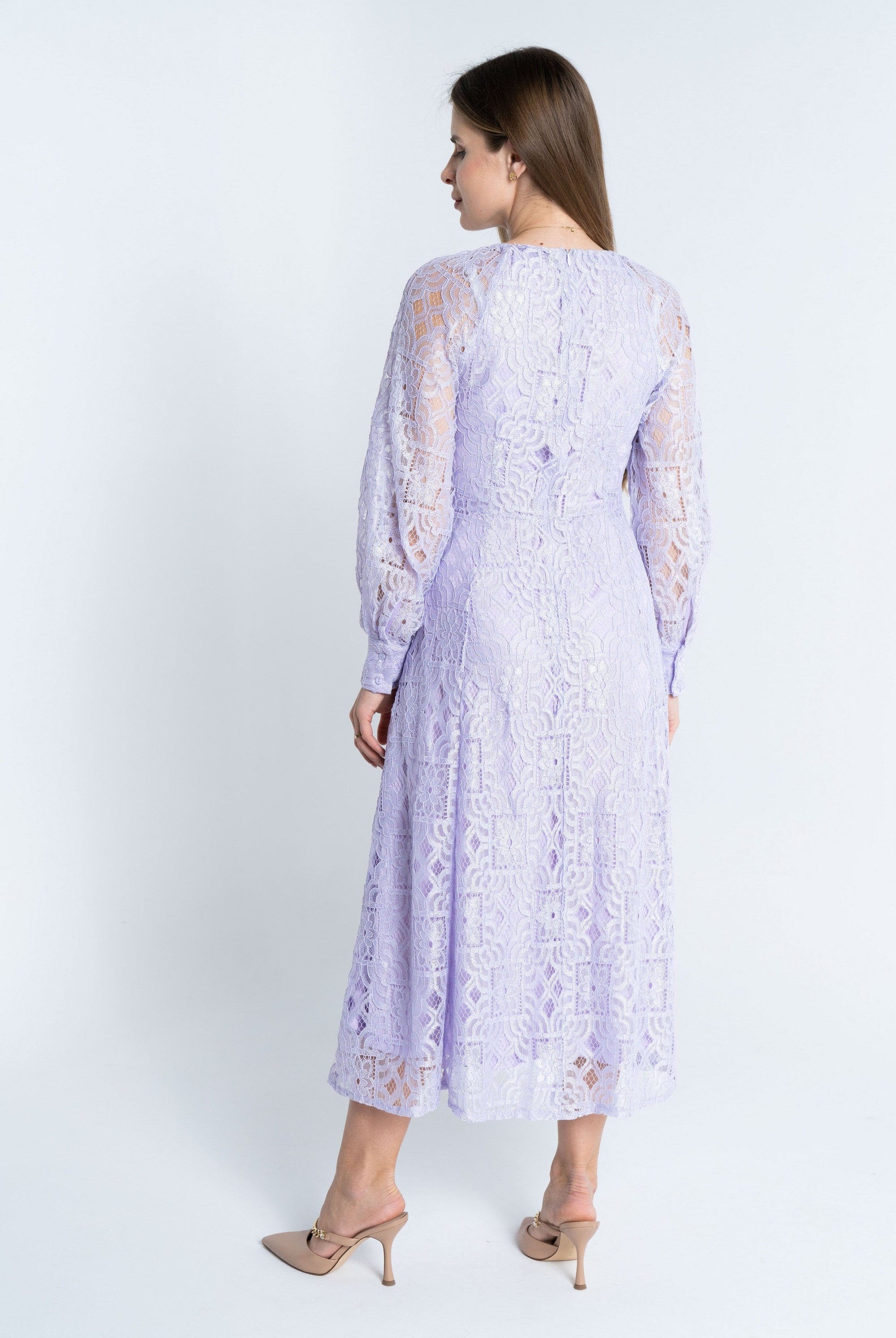 ميكا فستان ميدي مخرم بفتحة على الصدر مبطن نسائي