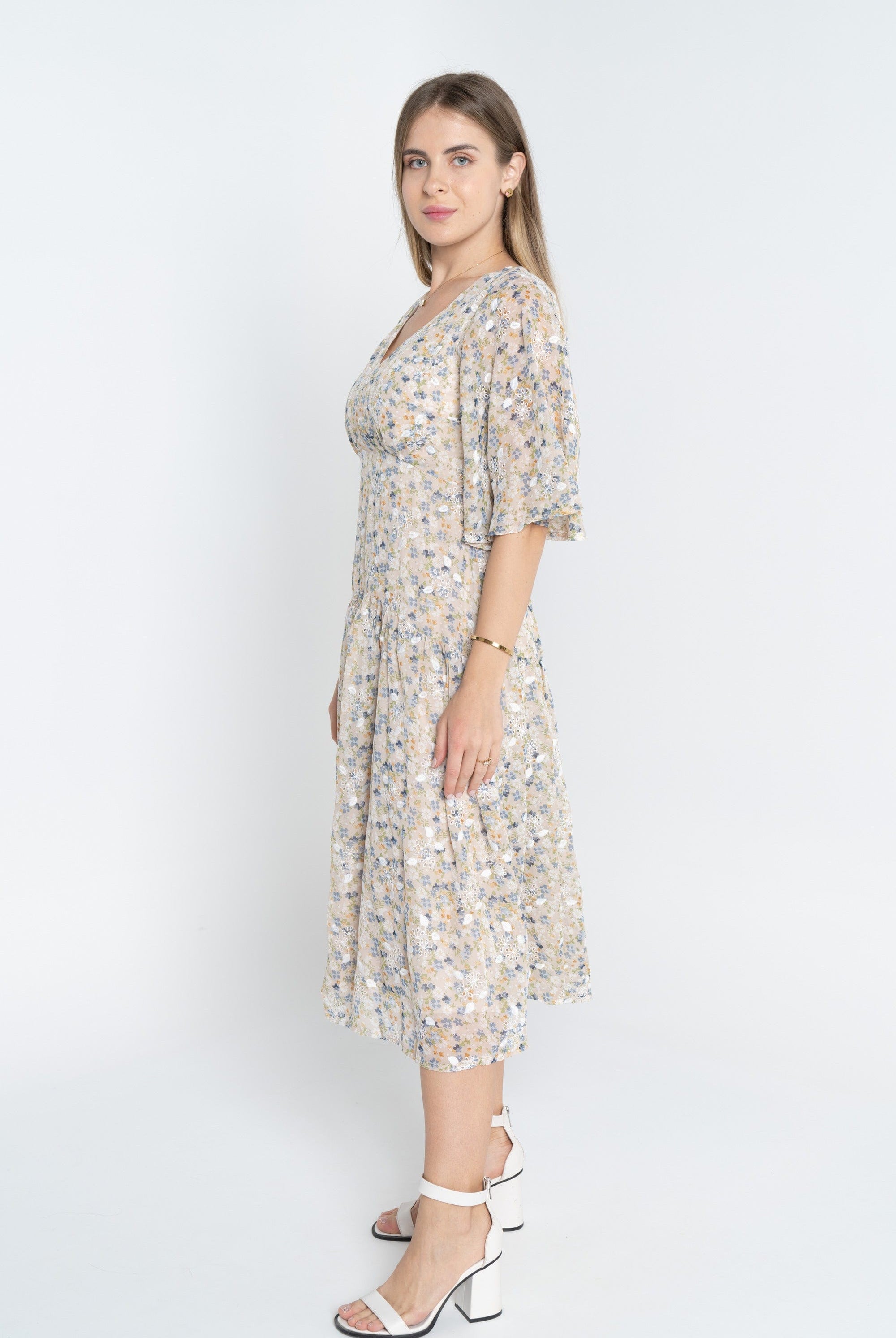 ู
ููุง ูุณุชุงู ู
ูุฑุฏ ู
ุฎุตุฑ ู
ูุฏู 3/4 ูู
ูุณุงุฆู