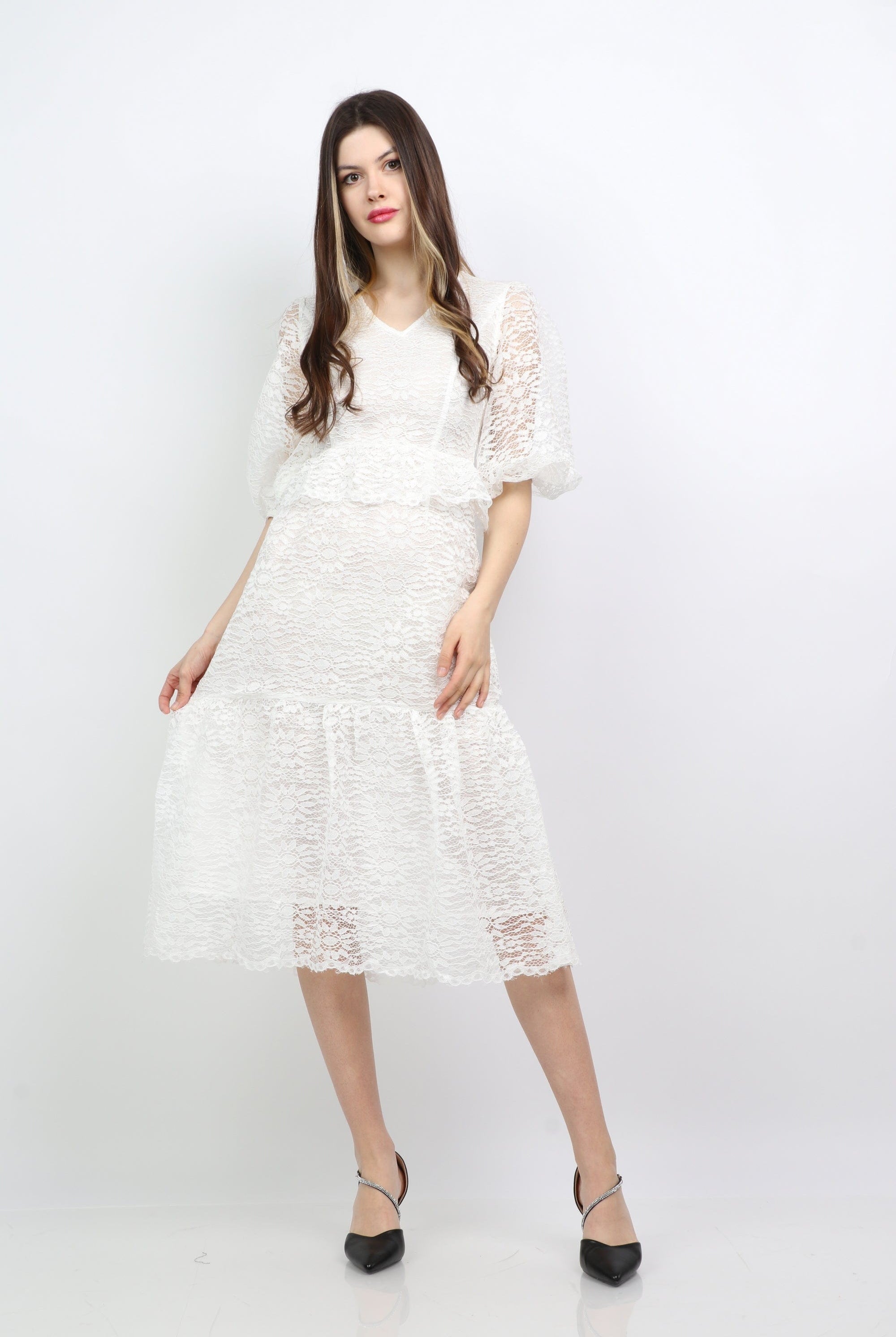 ميكا فستان ميدي دانتيل كم منفوش قصير