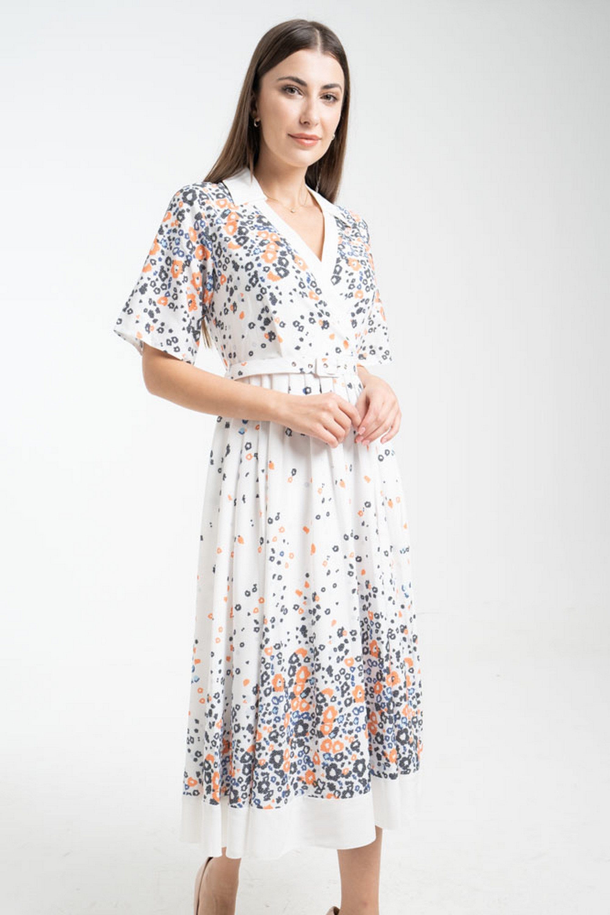 ميكا فستان ميدي منقوش بنقشة ورود لف بحزام على الخصر وياقة نص كم نسائي