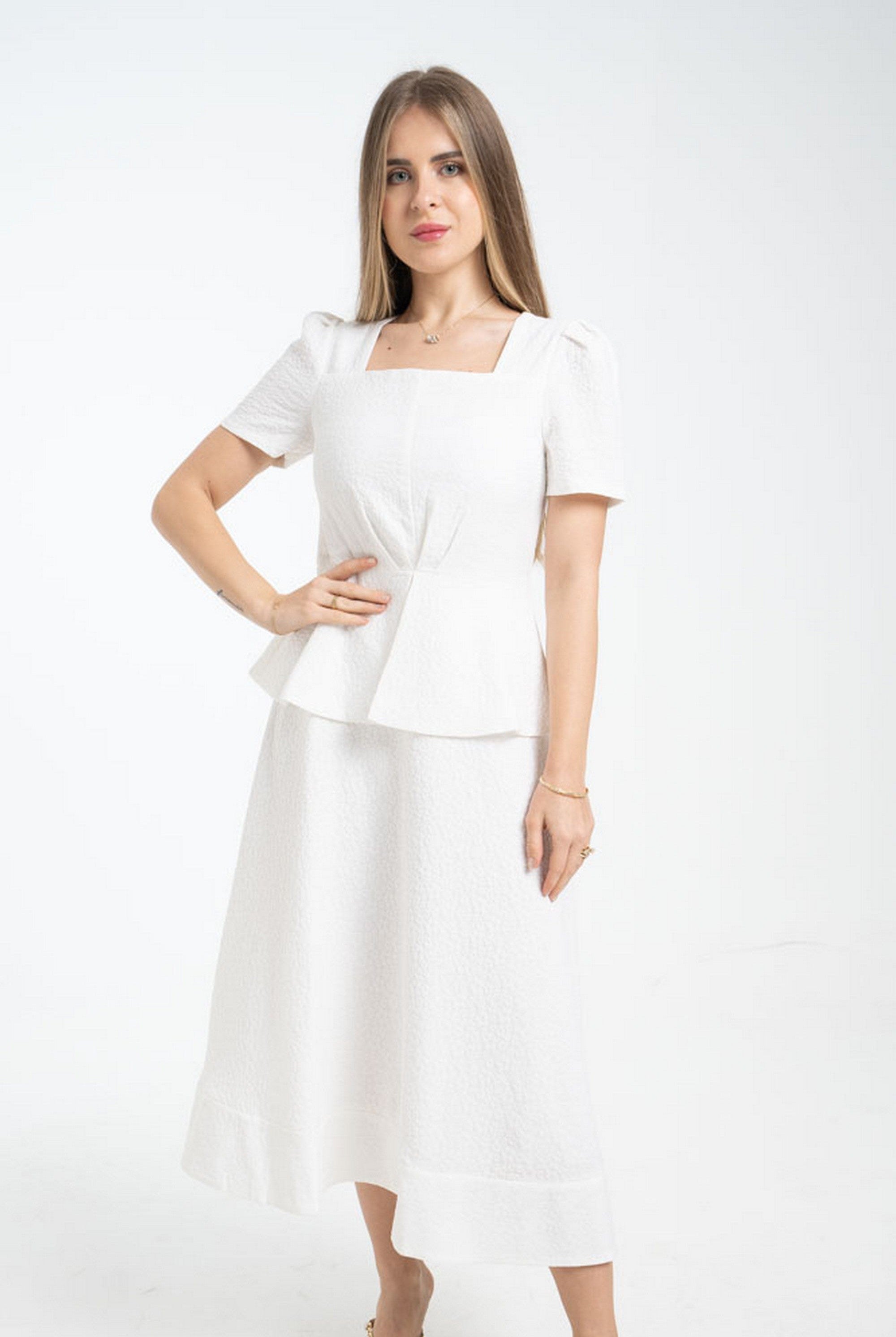 ميكا فستان ميدي كلاسيك بنقشة ورد كم قصير وياقة مربعة