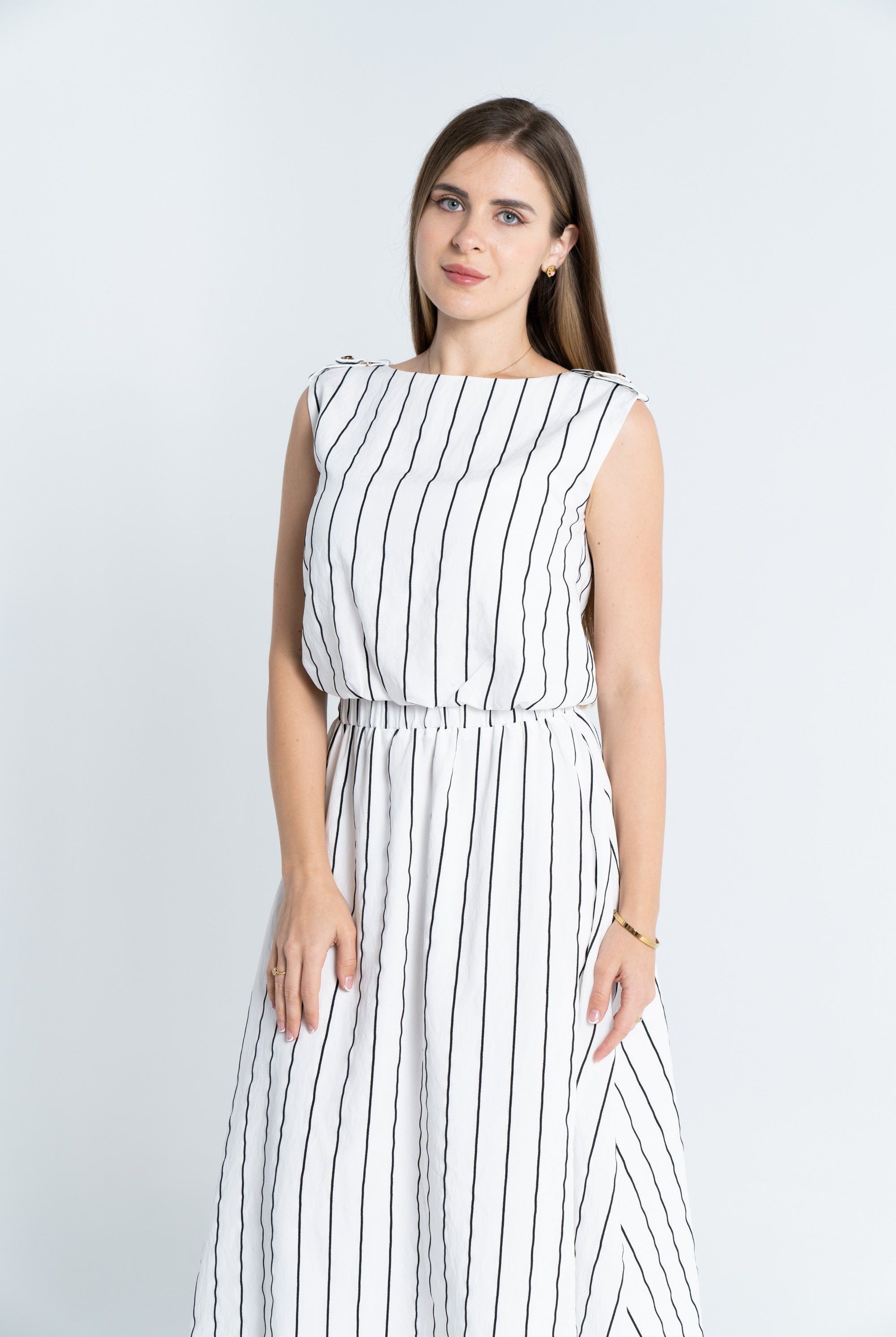 ميكا توب نسائي مخطط بالطول بدون أكمام نسائي