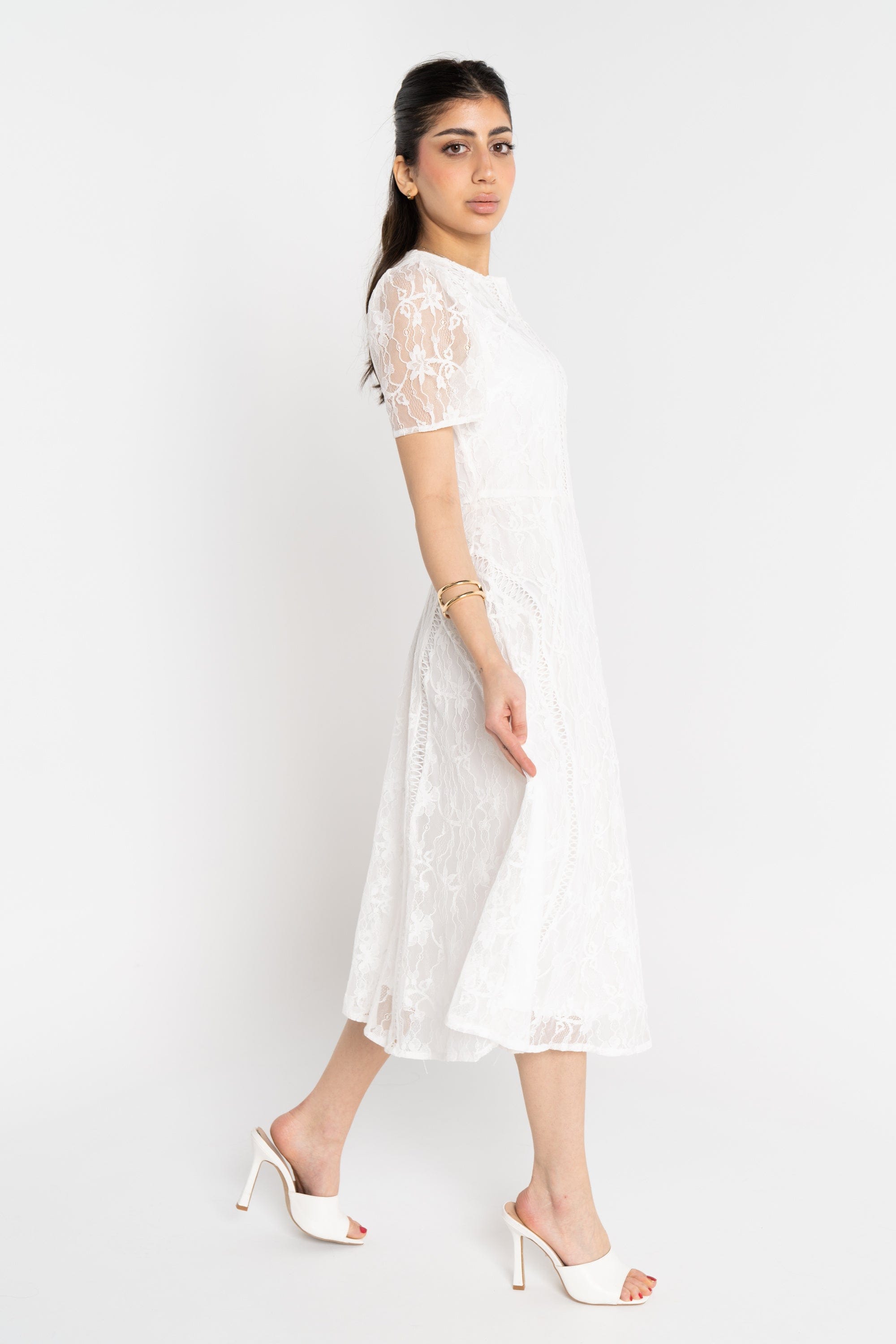 ميكا فستان ميدي أكمام قصير بياقة دائرية منقوش