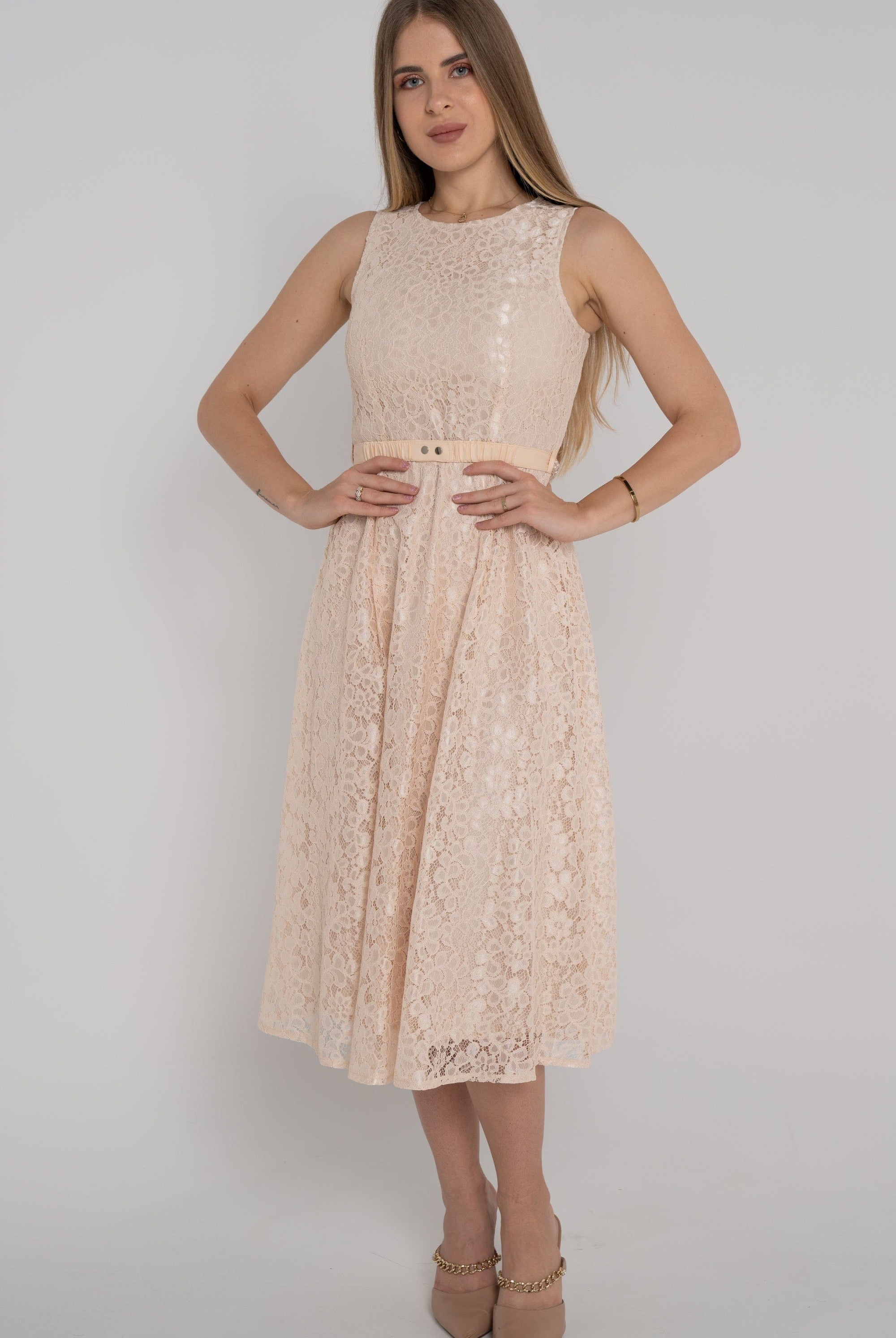 ميكا فستان ميدي بدون أكمام مخصر بياقة دائرية