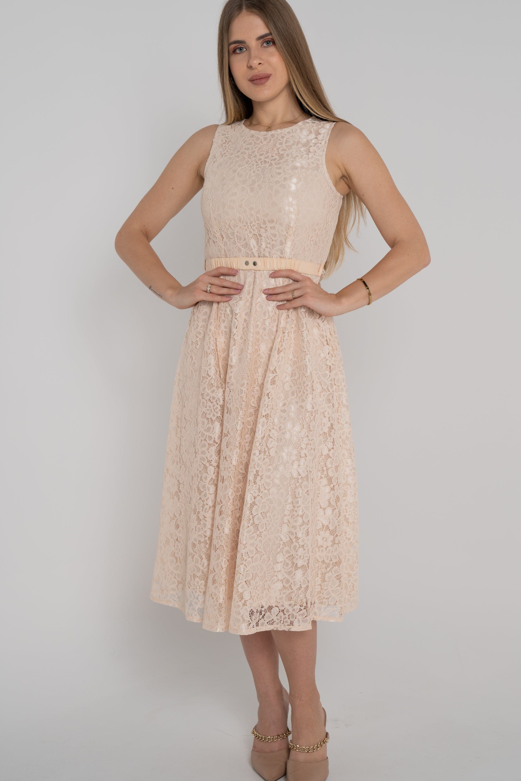 ميكا فستان ميدي بدون أكمام مخصر بياقة دائرية