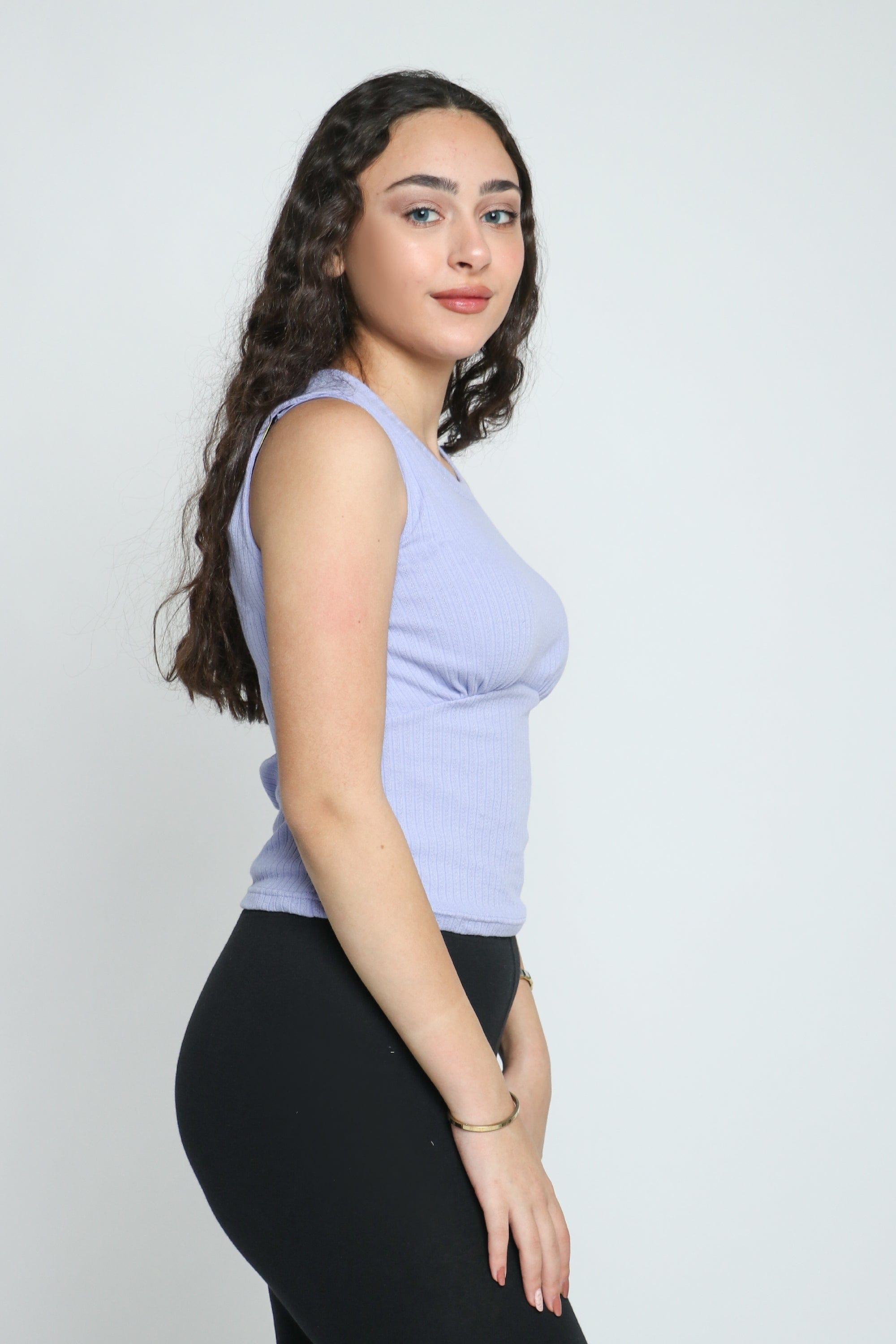 ميكا بلوزة سادة كت قصيرة برقبة دائرية نسائي