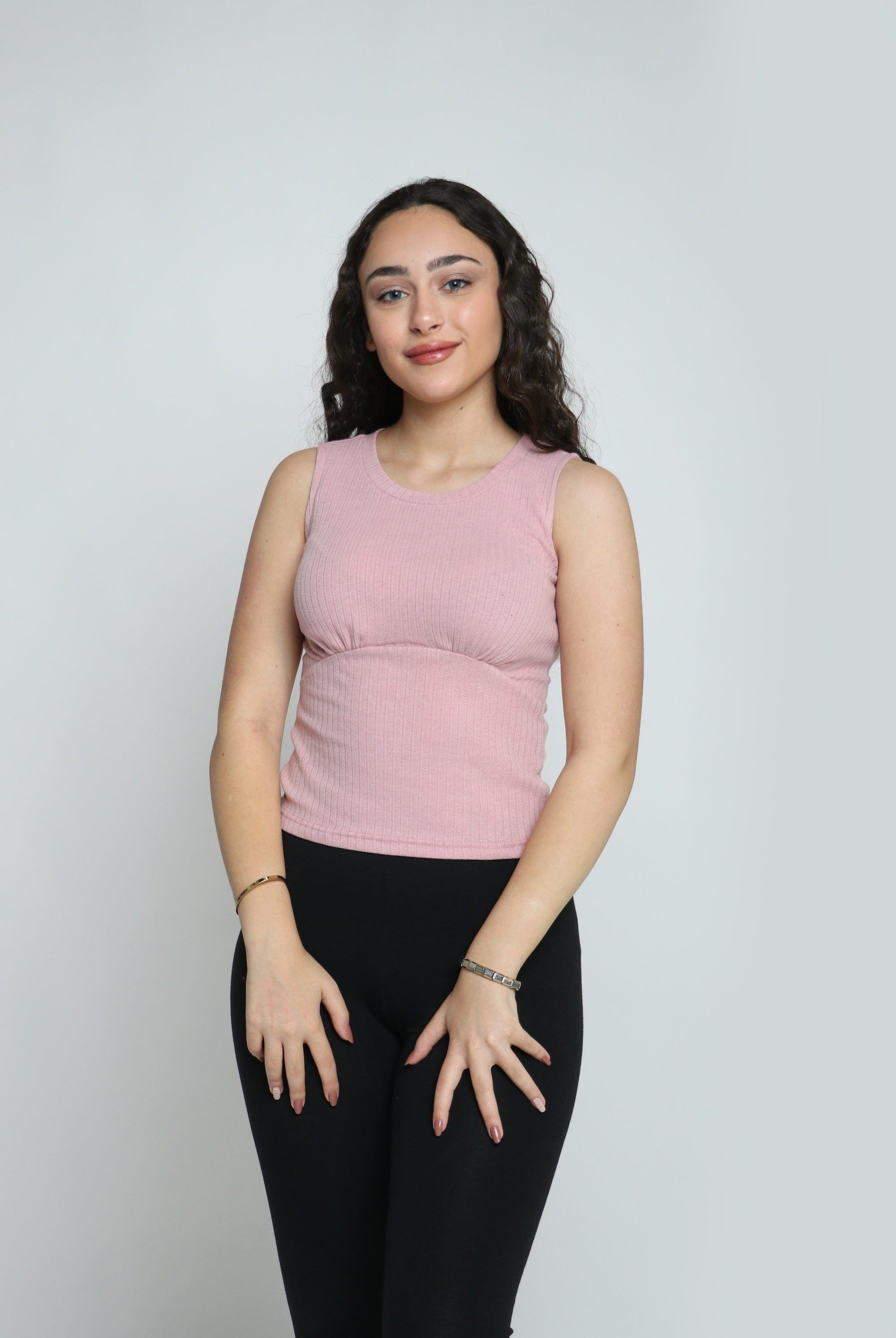 ميكا بلوزة سادة كت قصيرة برقبة دائرية نسائي