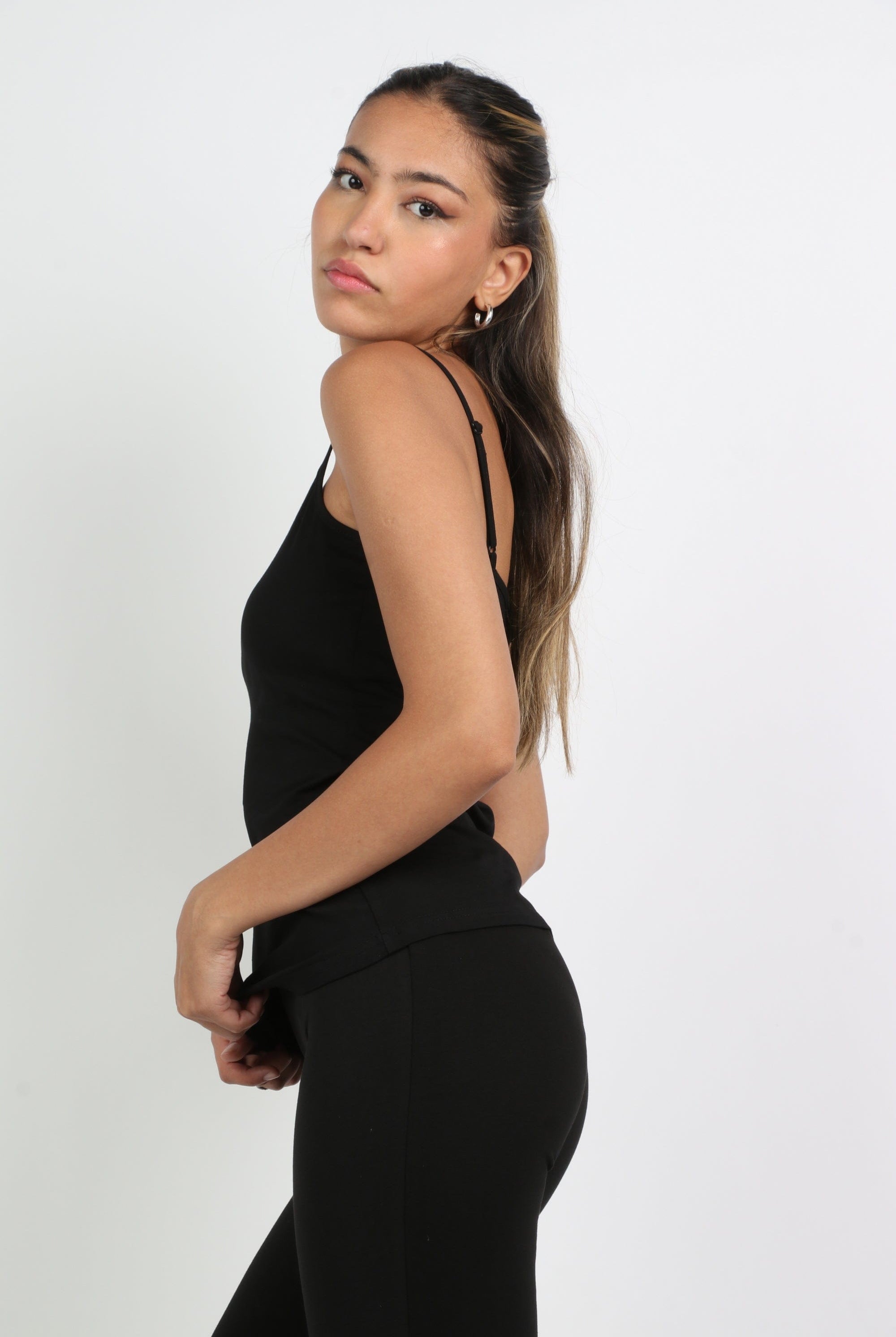 ميكا توب حمالات سادة نسائي