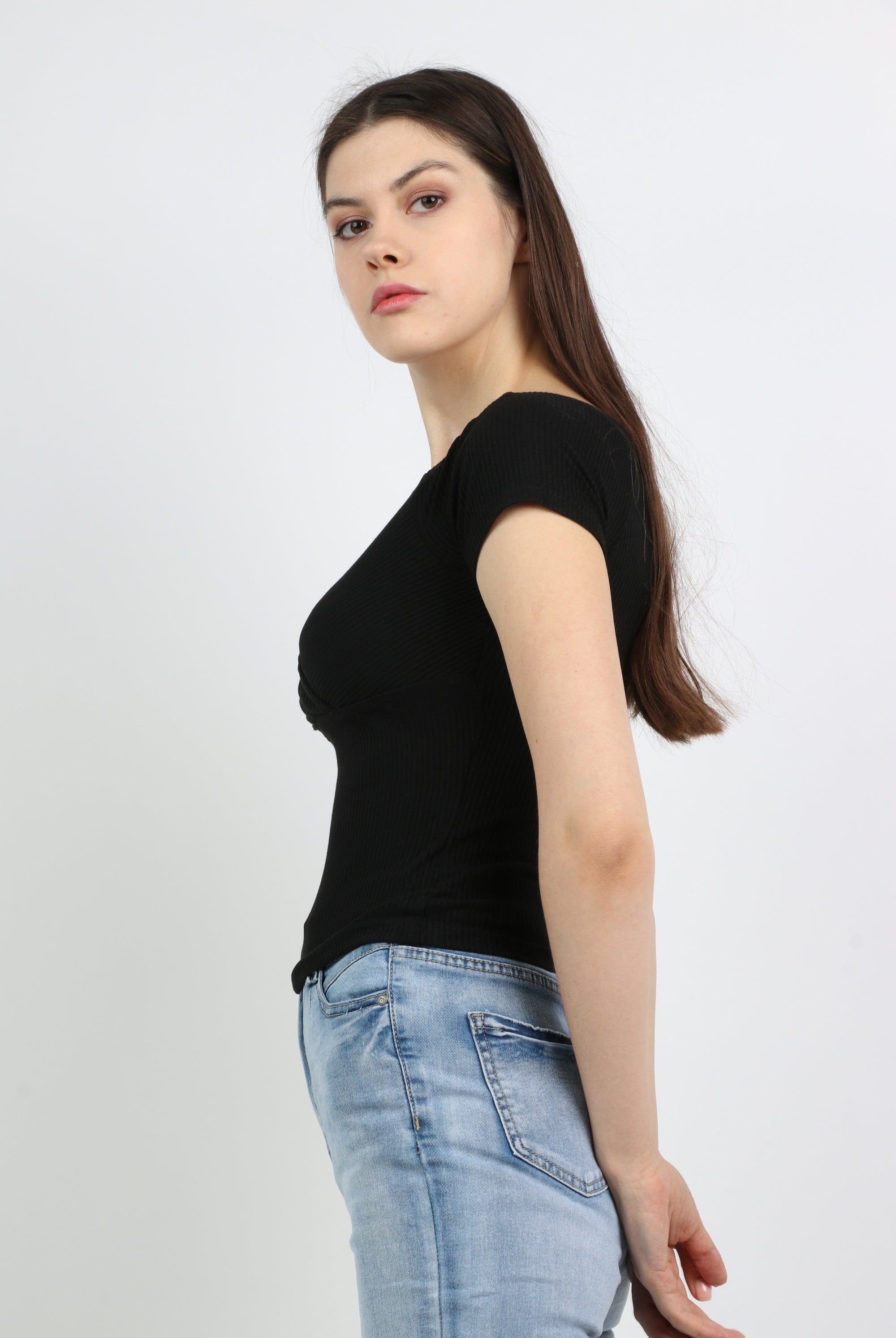 ميكا بلوزة بصدر متداخل كم قصير نسائي