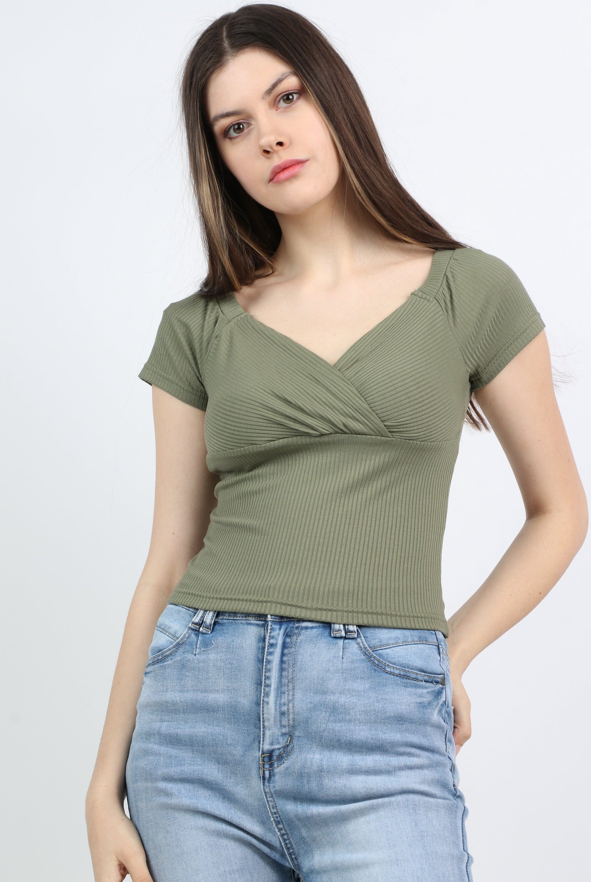 ميكا بلوزة بصدر متداخل كم قصير نسائي