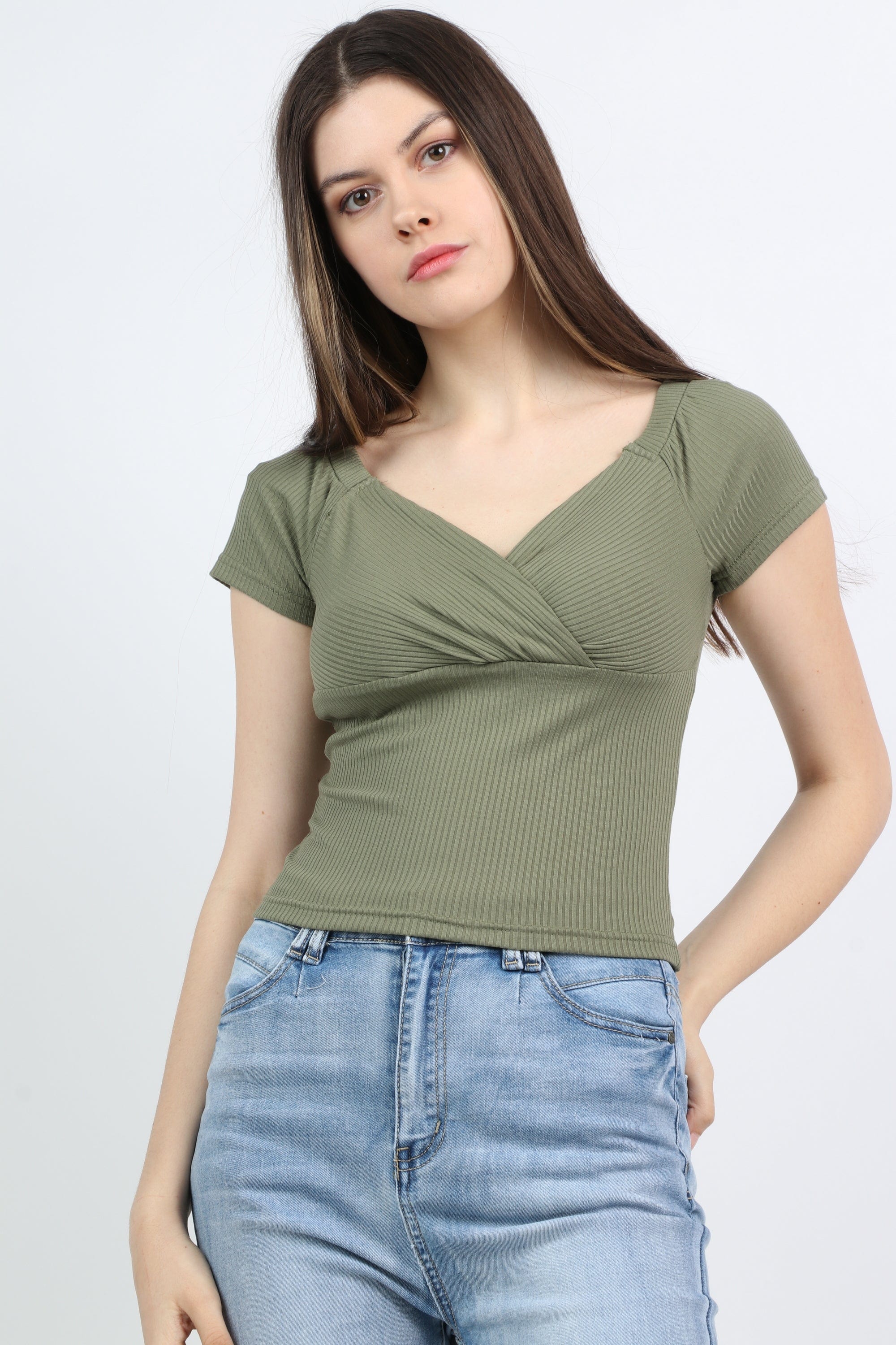 ميكا بلوزة بصدر متداخل كم قصير نسائي