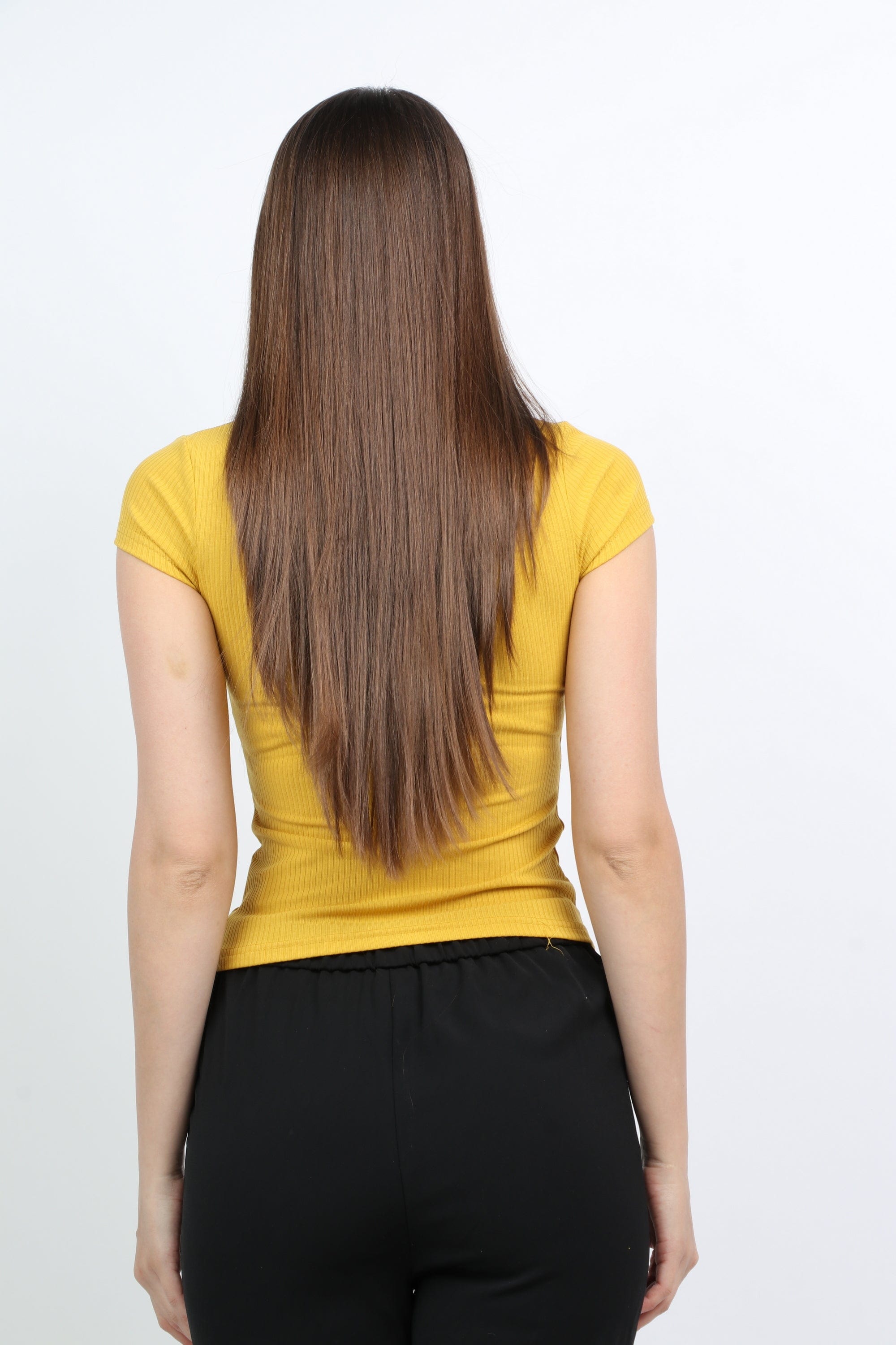 ميكا بلوزة سادة ضيقة كم قصير رقبة دائرية نسائي