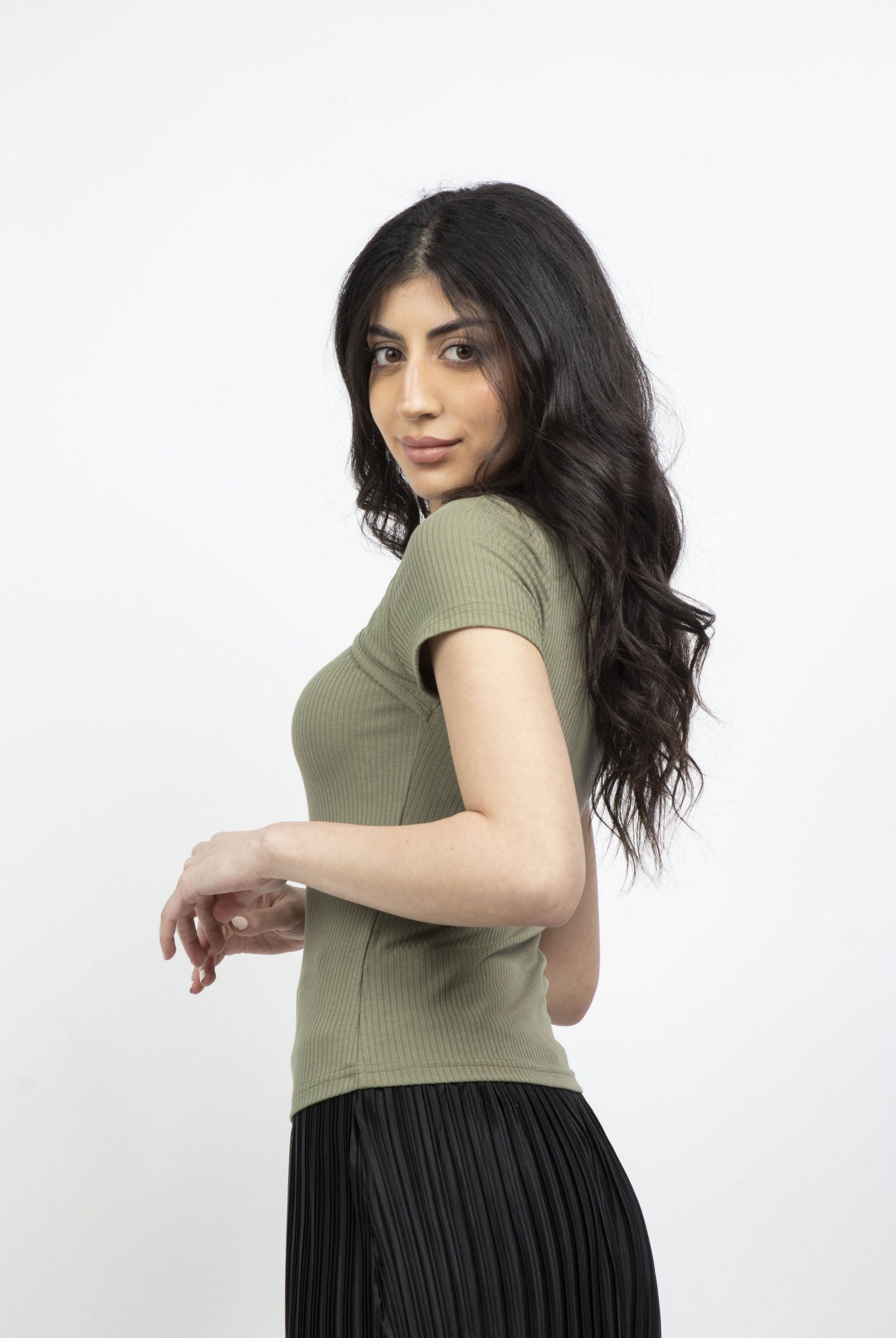 ميكا بلوزة كم قصير مفتوحة من الأمام رقبة دائرية نسائي