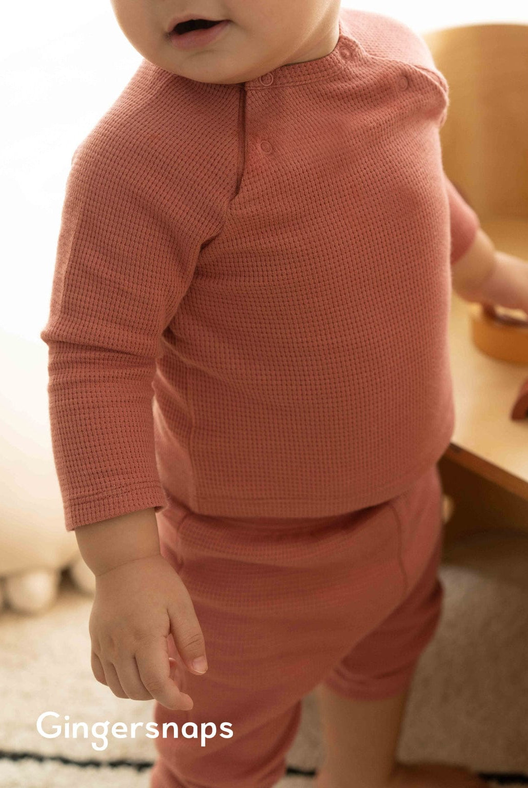 جينجرسنابس طقم مواليد تيشيرت وبنطلون سادة بني