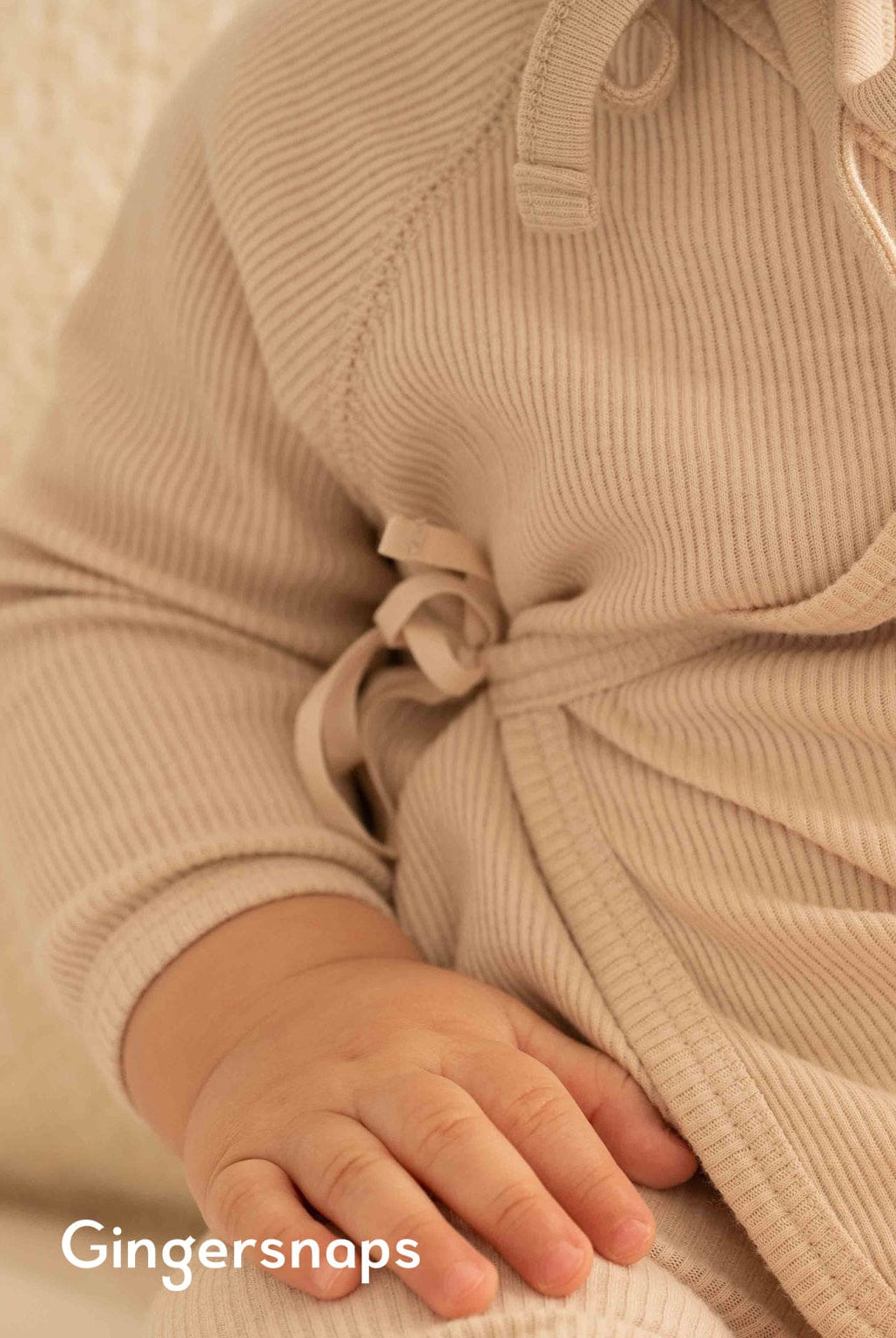 جينجرسنابس طقم مواليد سادة بلوزة ملفوفة وبنطلون وردي