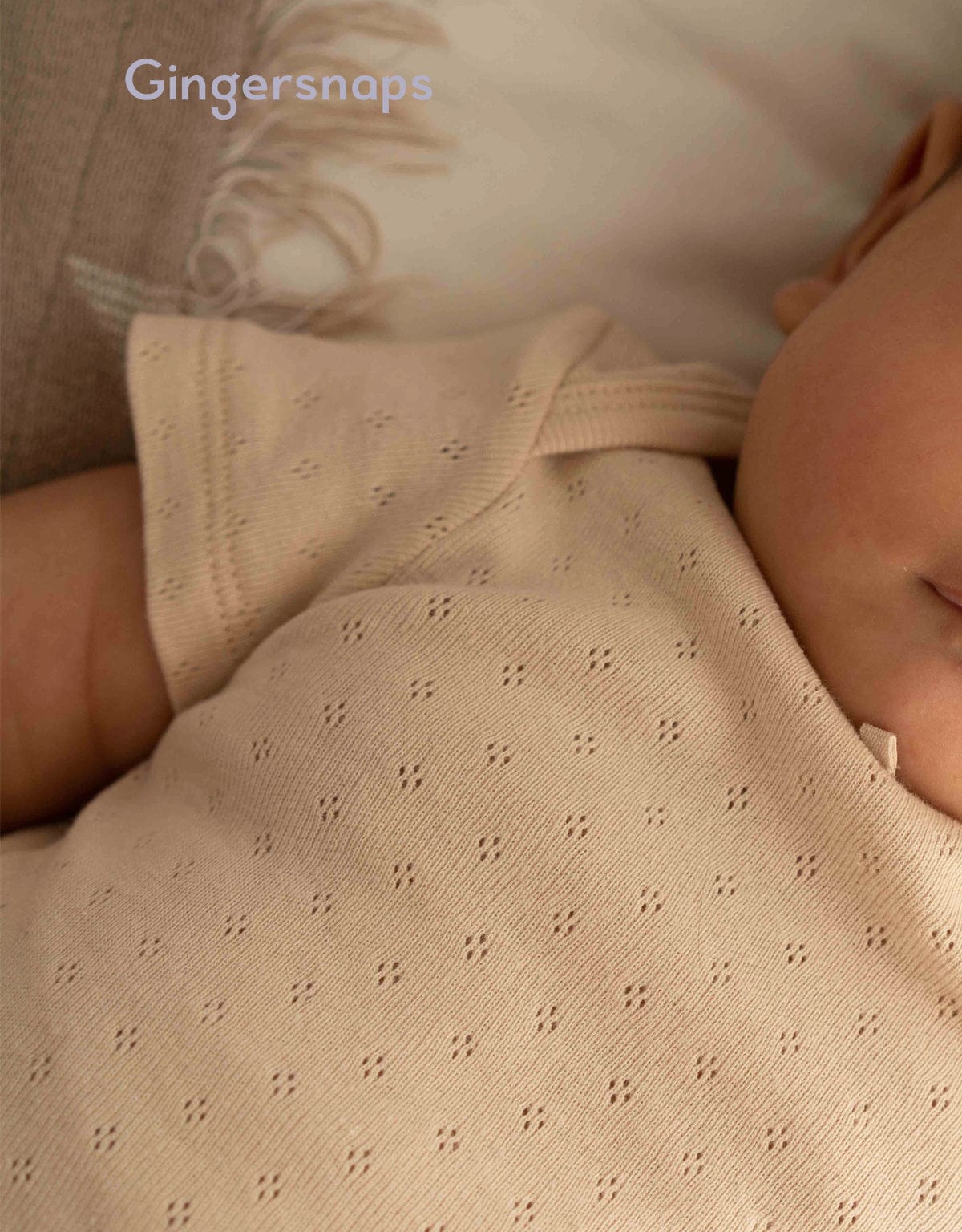 جينجرسنابس طقم بلوزة نص كم وبنطلون أطفال بيج