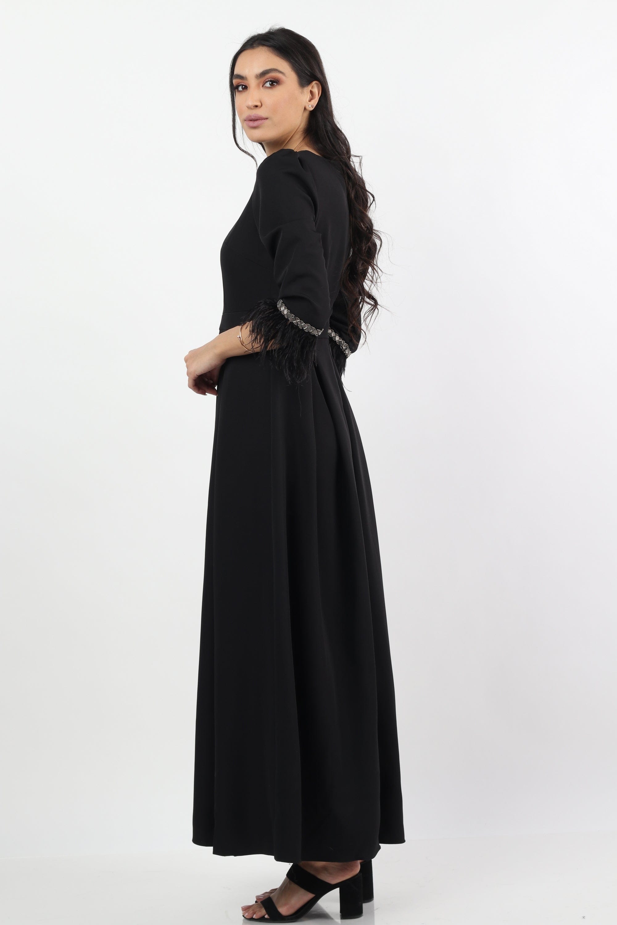 ูุชุดู ูุณุชุงู ู
ุงูุณู ูู
ุทููู ูุณุงุฆู